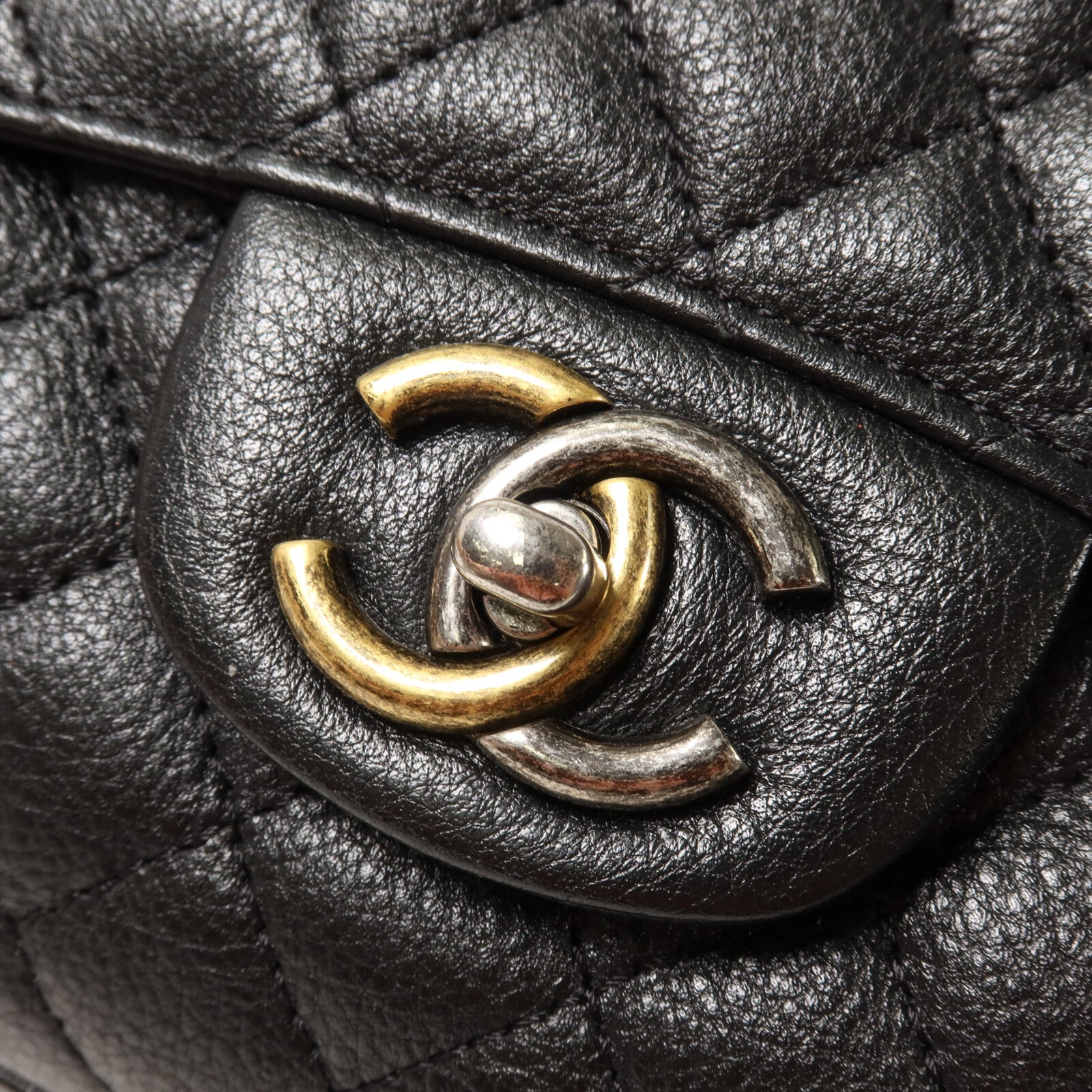CHANEL 牛皮皮革Boston Bag鏈帶手挽肩背兩用袋
