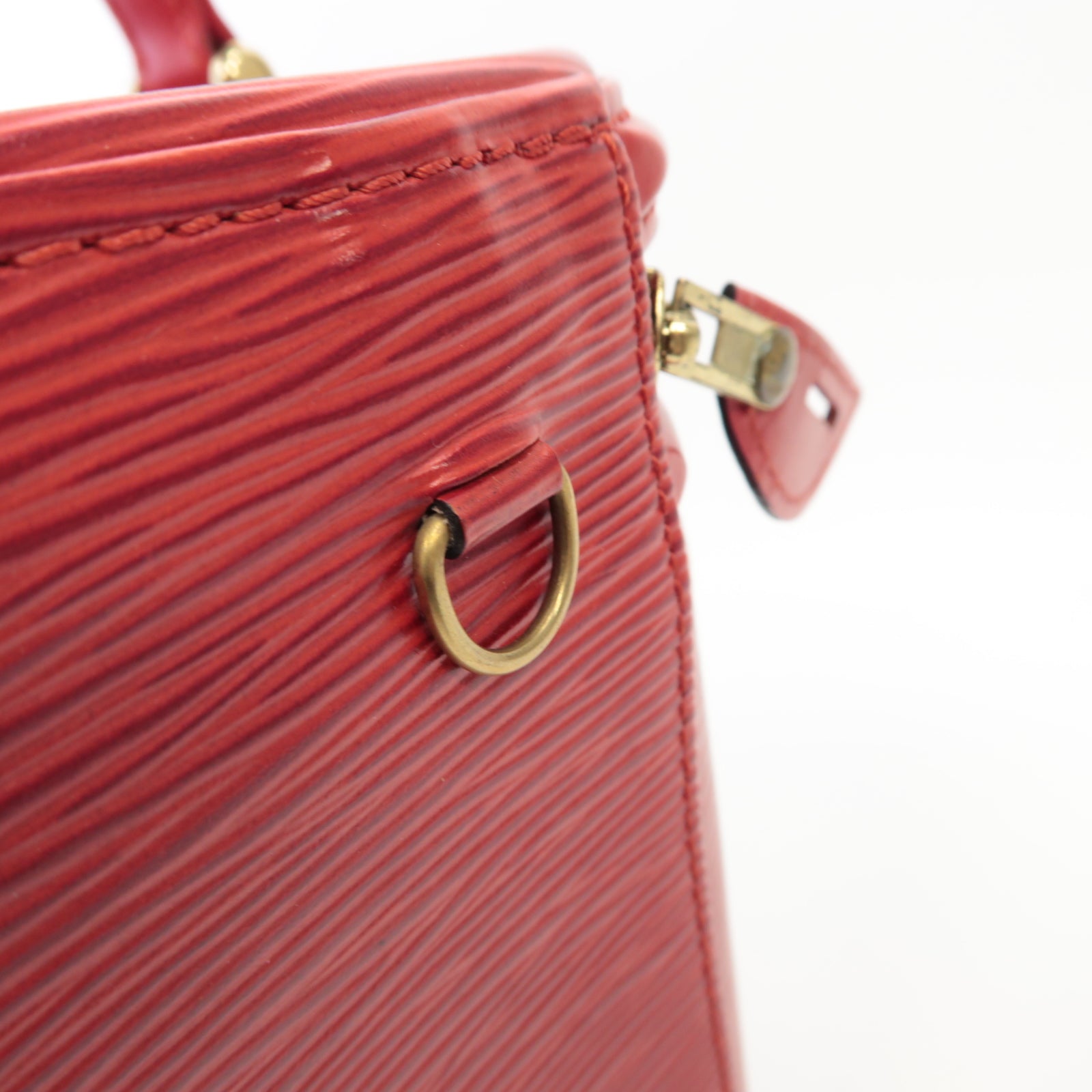 LOUIS VUITTON Epi Cannes金扣手挽袋紅色