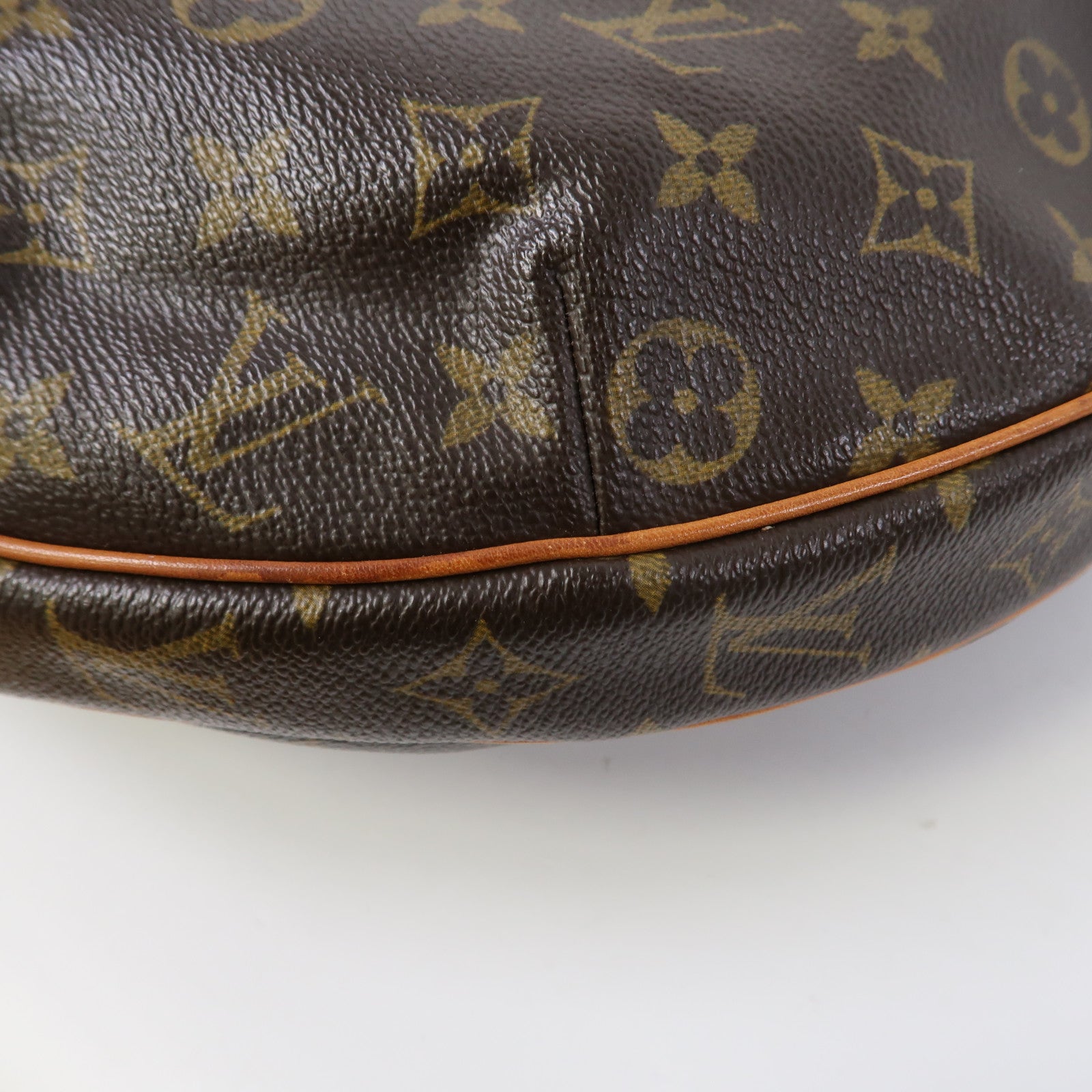 LOUIS VUITTON Monogram Croissant GM金扣肩背袋啡色