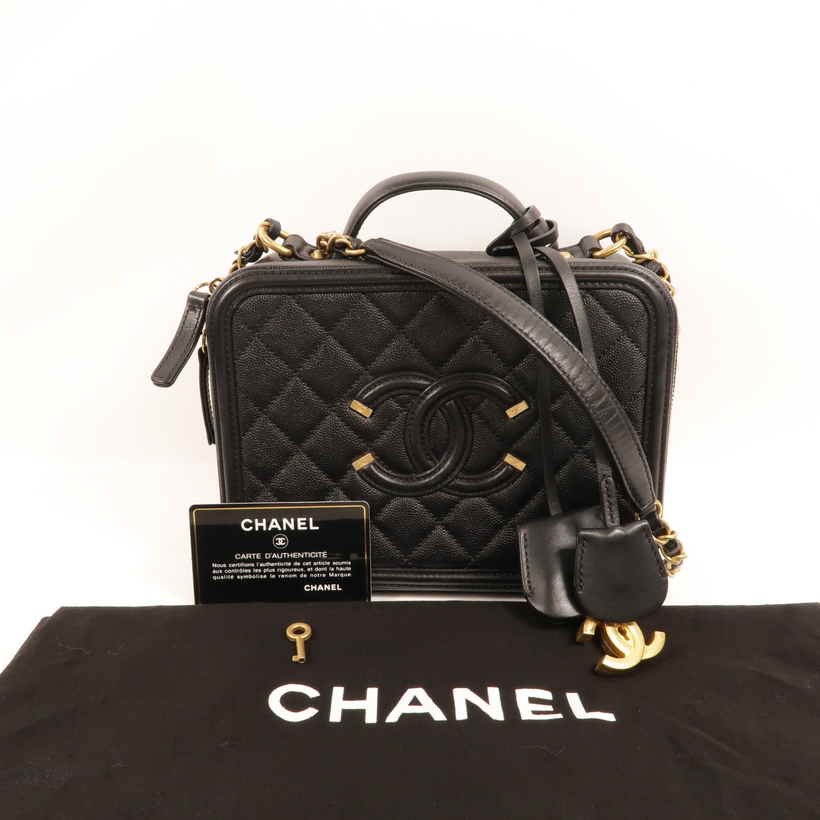 CHANEL 牛皮皮革CC Filigree Vanity Case Medium鏈帶肩背袋
