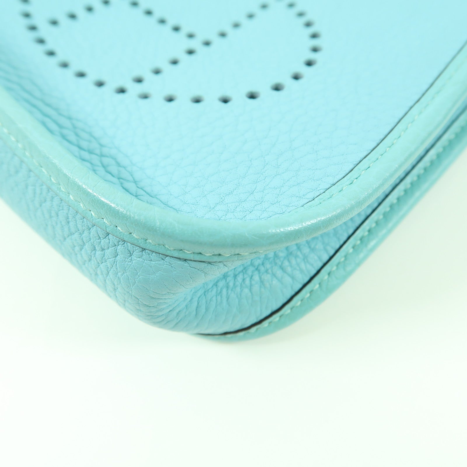 HERMES Clemence皮革Mini Evelyne TPM銀扣肩背袋Bleu Atoll/綠松石色