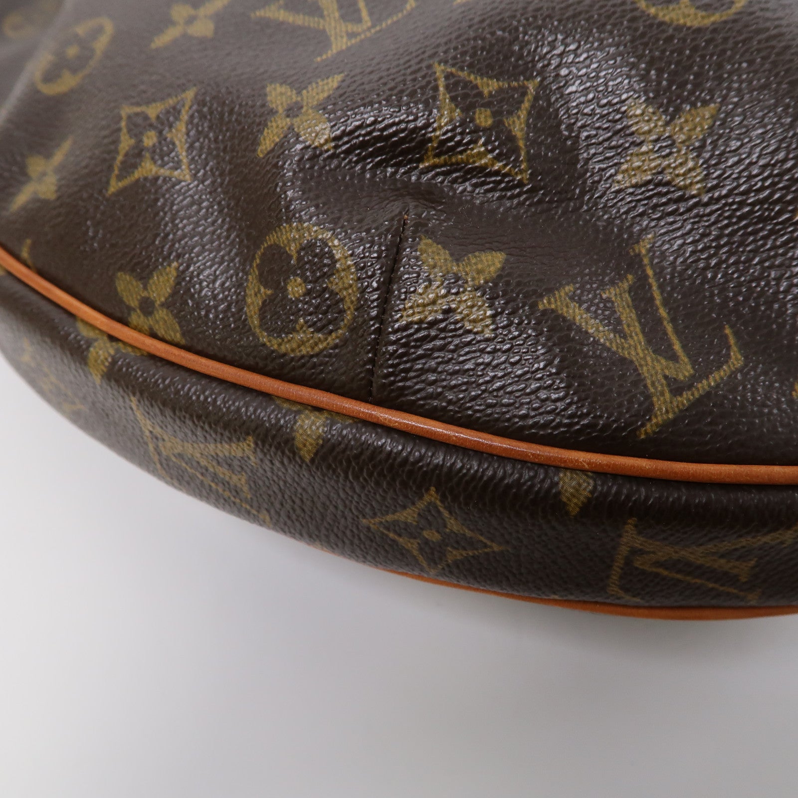LOUIS VUITTON Monogram Croissant GM金扣肩背袋啡色