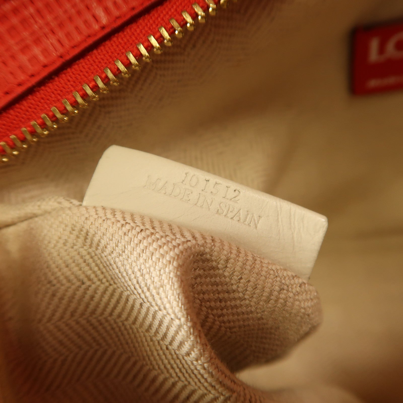 LOEWE 【激減優惠】牛皮皮革Shoulder Bag金扣肩背袋