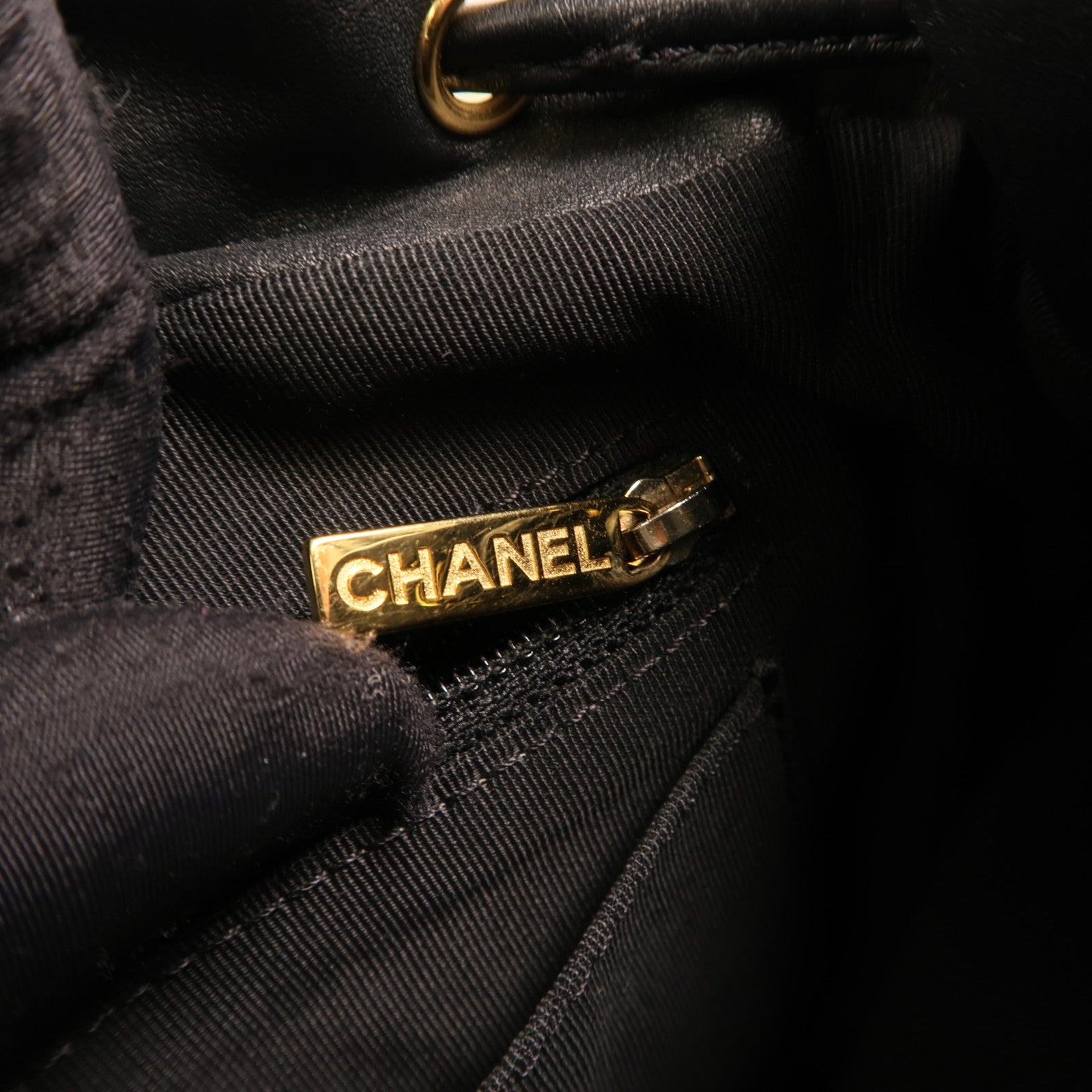 CHANEL 羊皮皮革Backpack Small金扣背包