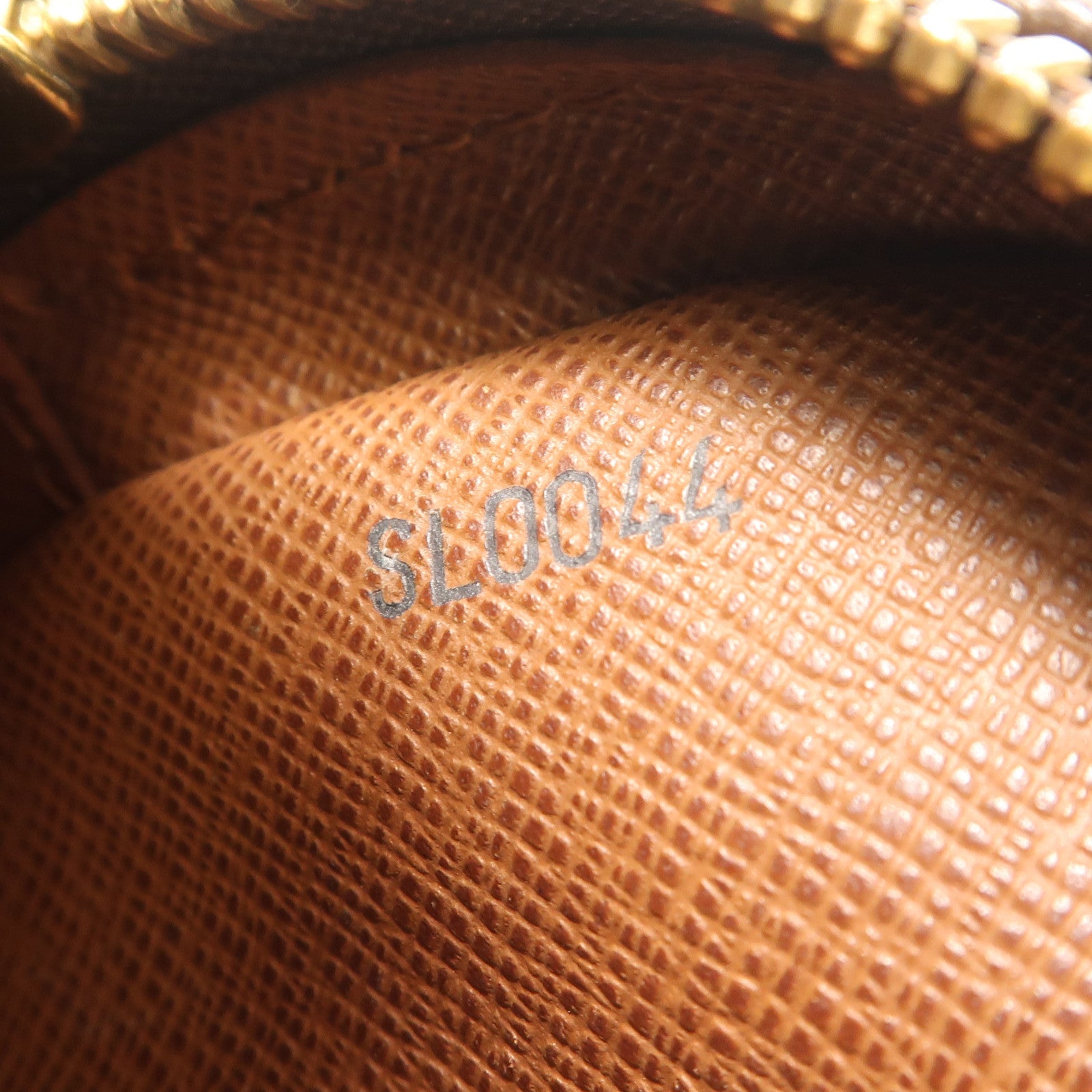 LOUIS VUITTON Monogram Danube金扣肩背袋棕色