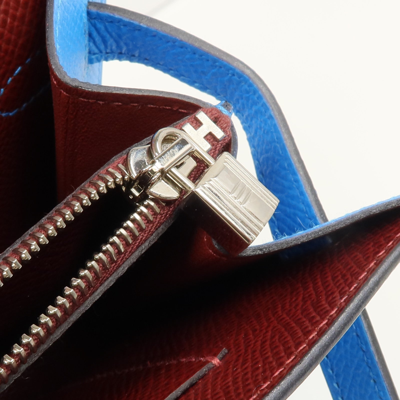 HERMES Epsom皮革Kelly To Go銀扣肩背袋Bleu Frida/Rouge Sellier