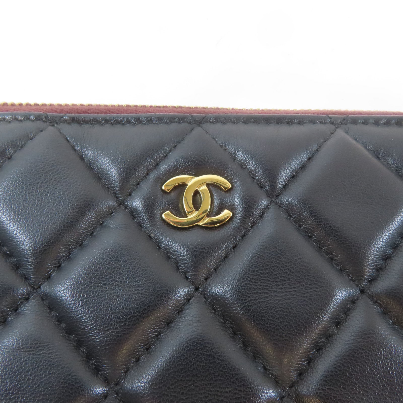 CHANEL 菱格羊皮皮革Pouch金扣小袋黑色
