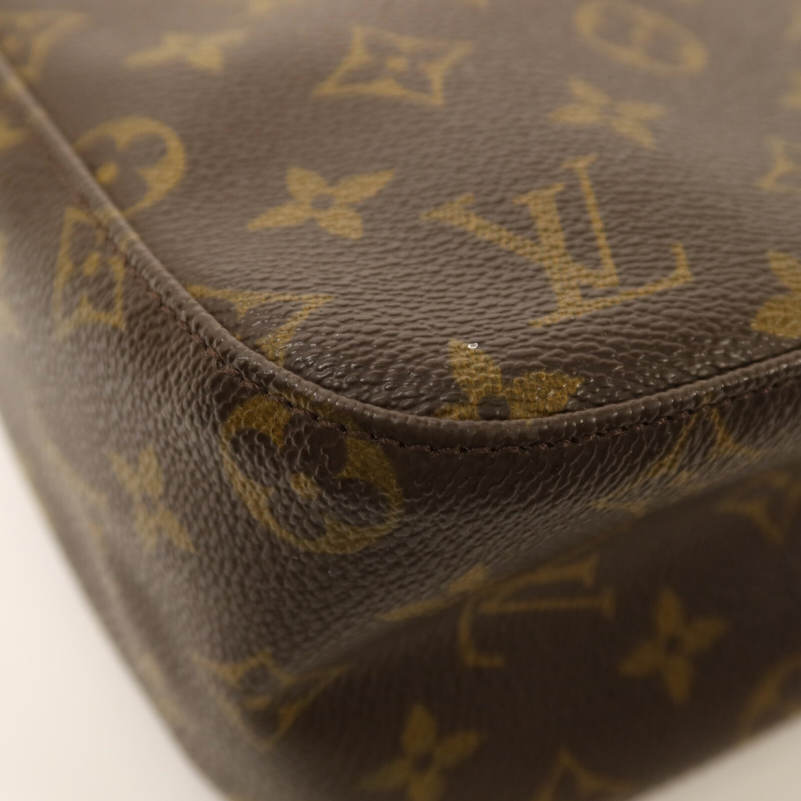 LOUIS VUITTON Monogram Looping MM金扣肩背袋