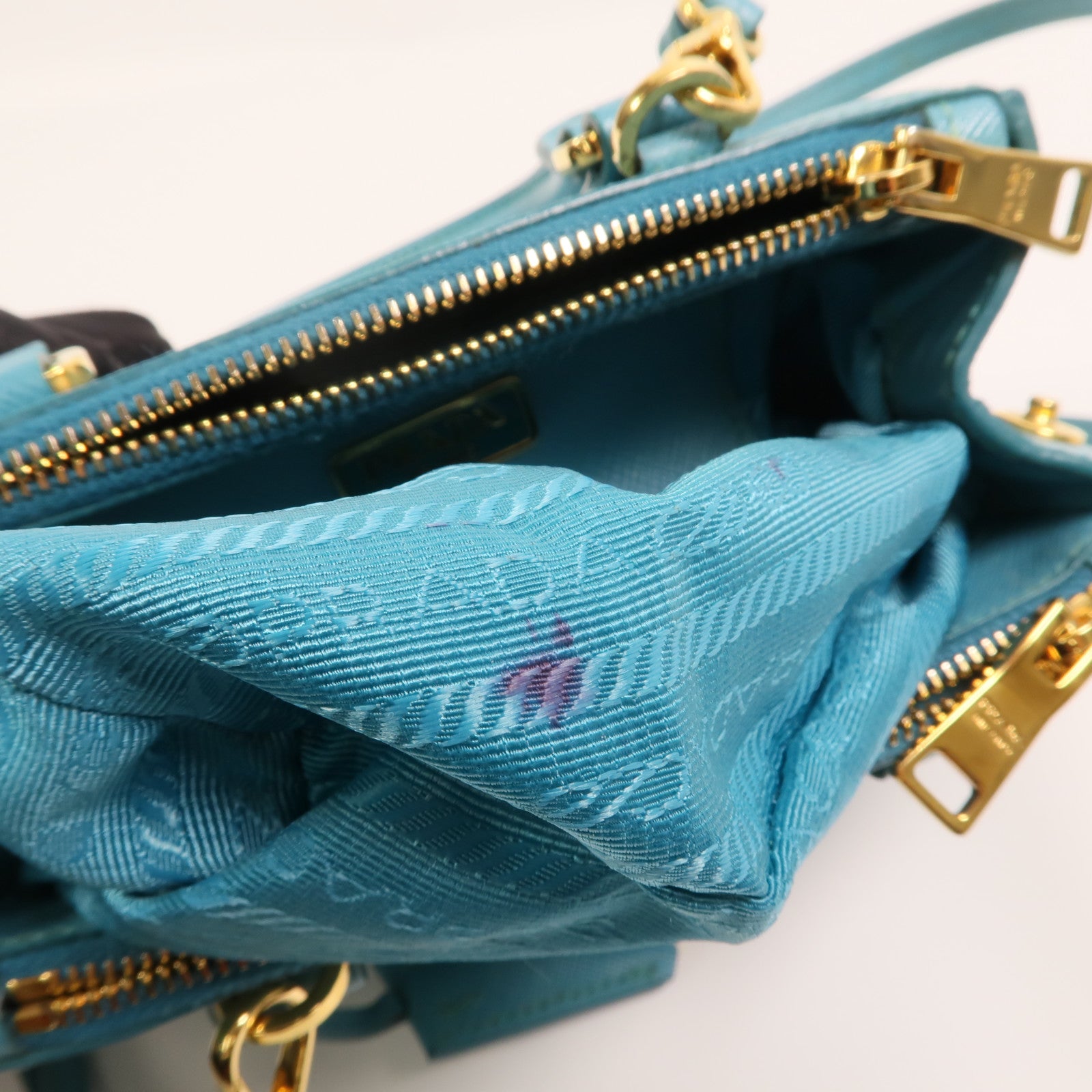 PRADA 【激減優惠】牛皮皮革Micro Galleria金扣手挽肩背兩用袋