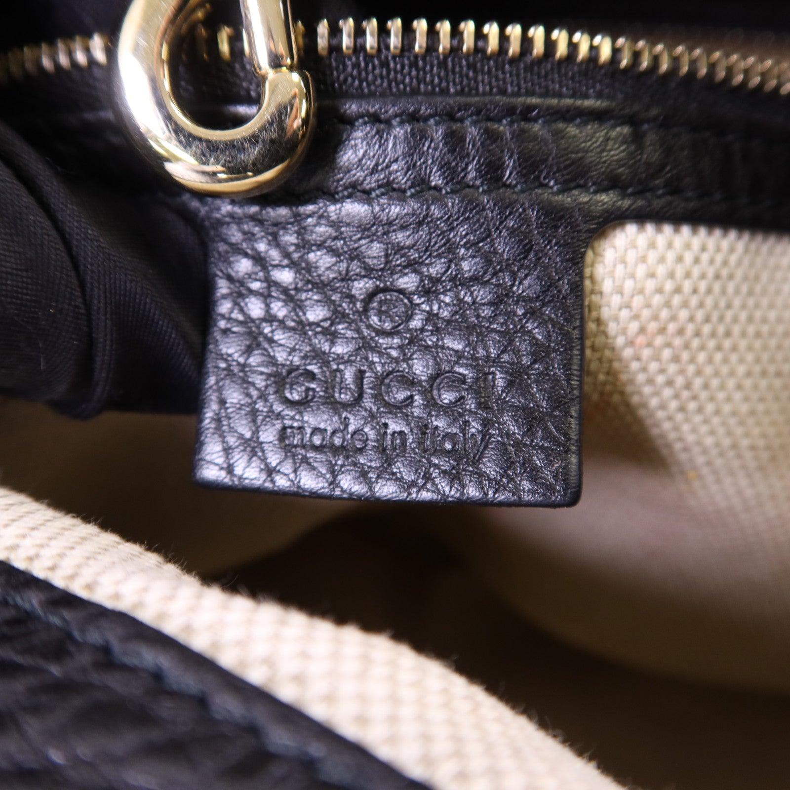 GUCCI 牛皮皮革Soho Pebbled金扣鏈帶肩背袋