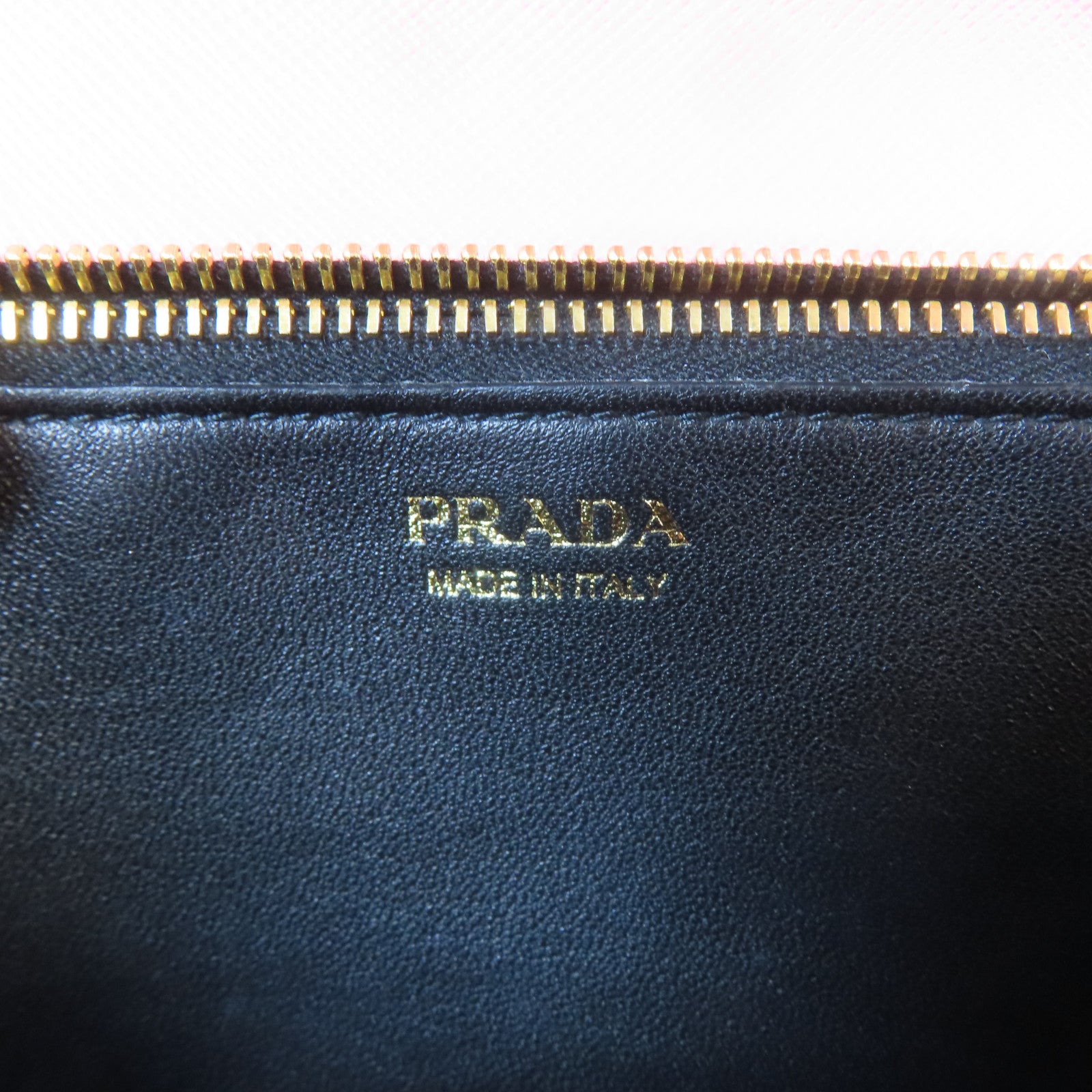 PRADA Saffiano皮革Borsa Portafoglio金扣鏈帶肩背袋粉紅色