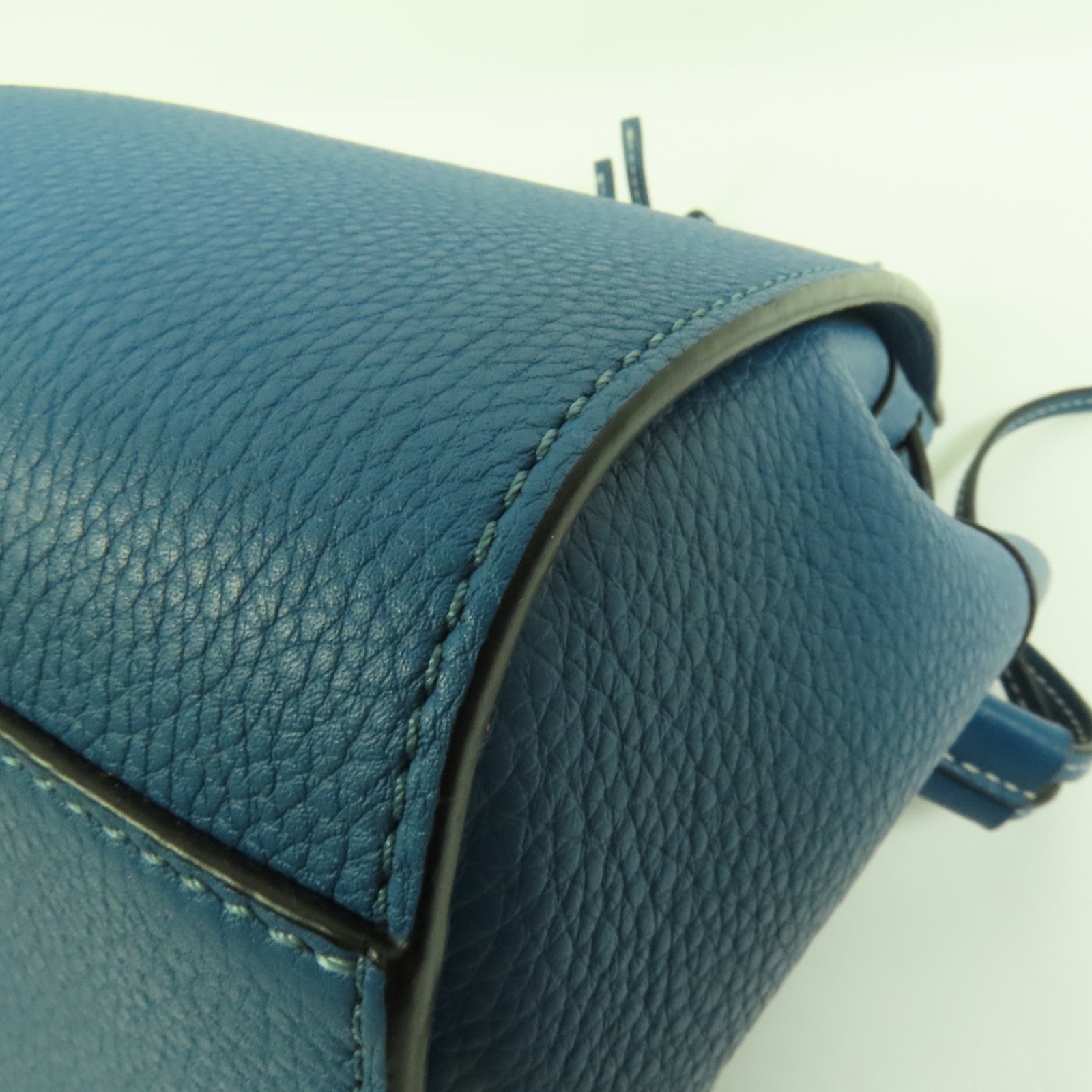 LOEWE 牛皮皮革Mini Hammock Drawstring銀扣手挽肩背兩用袋
