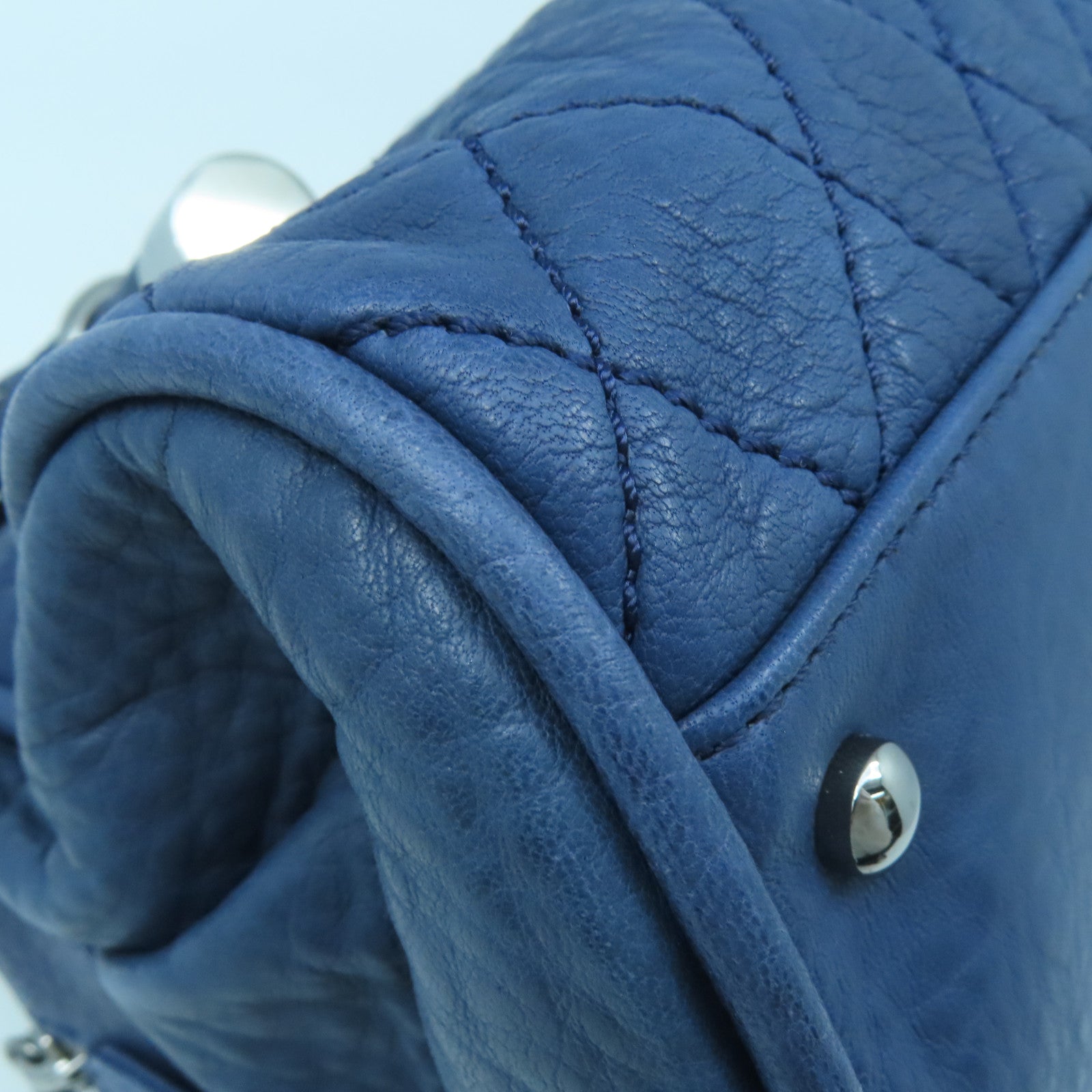 CHANEL rhombic cowhide leather Handbag silver buckle handle bag blue