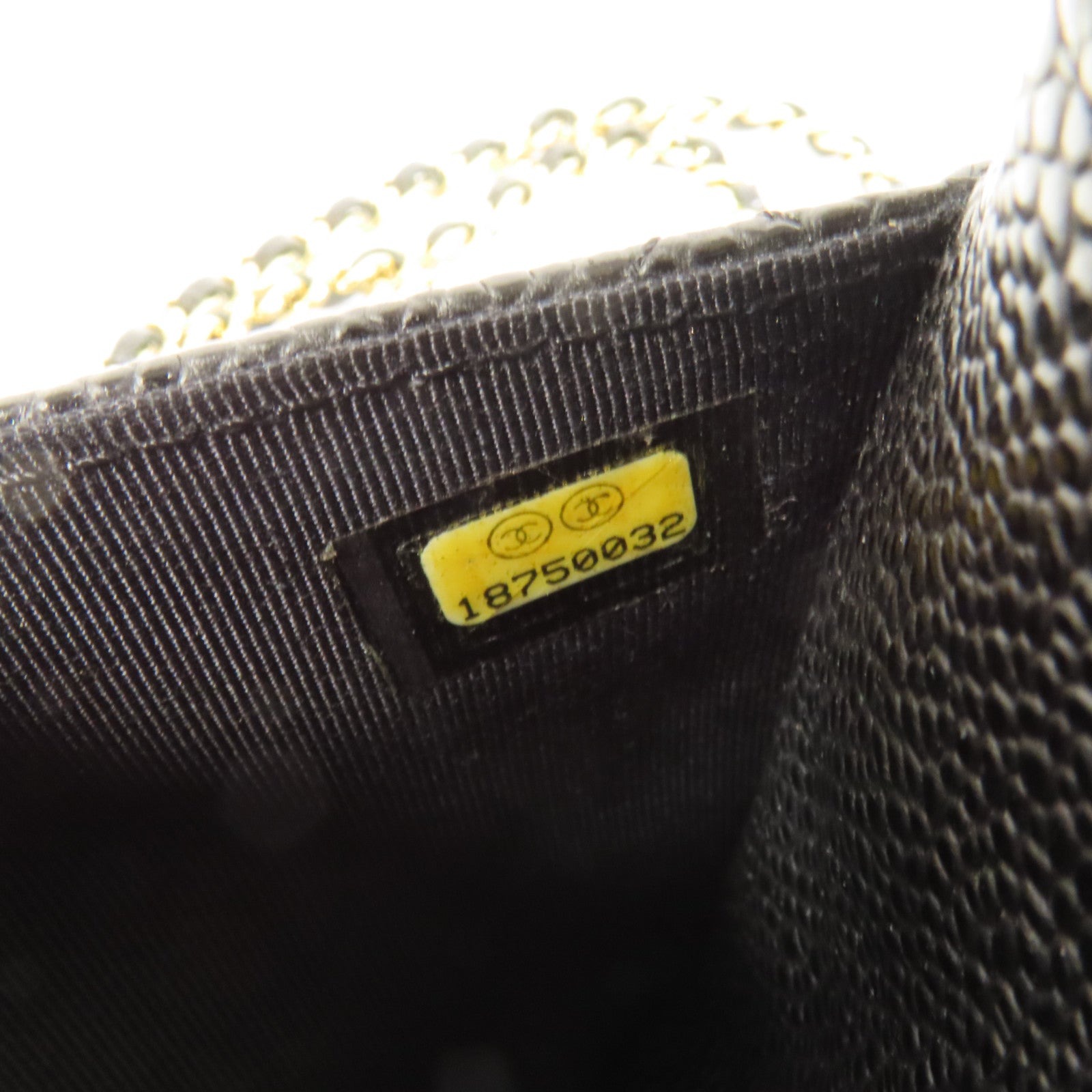 CHANEL 牛皮皮革WOC Wallet On Chain金扣鏈帶肩背袋