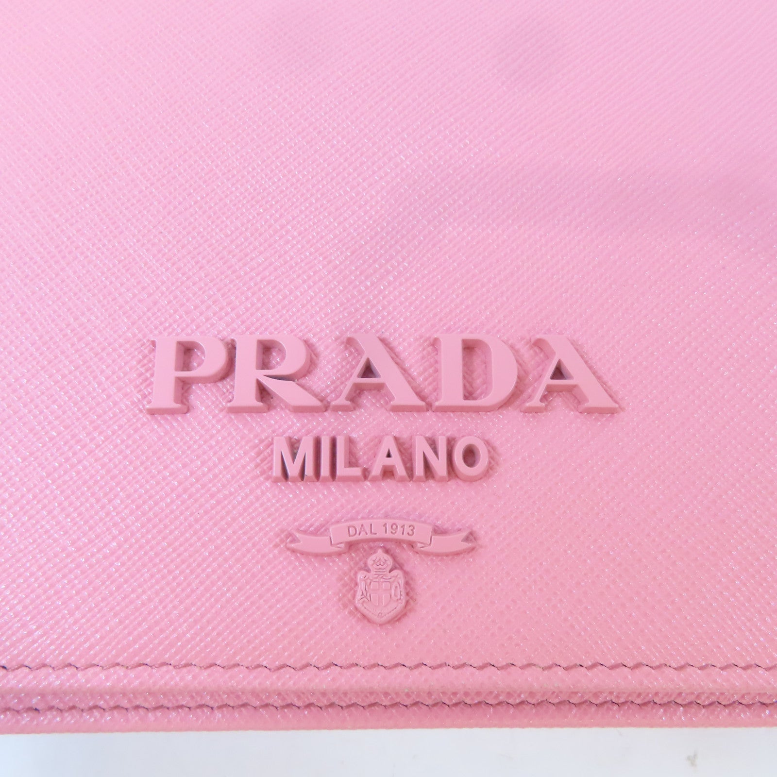 PRADA Saffiano皮革Borsa Portafoglio金扣鏈帶肩背袋粉紅色