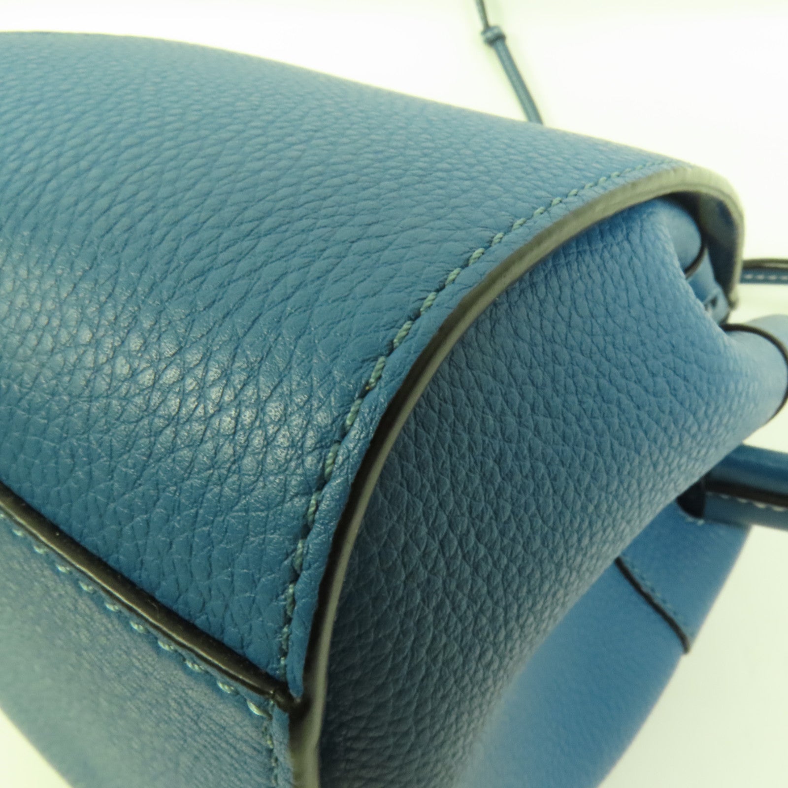 LOEWE 牛皮皮革Mini Hammock Drawstring銀扣手挽肩背兩用袋