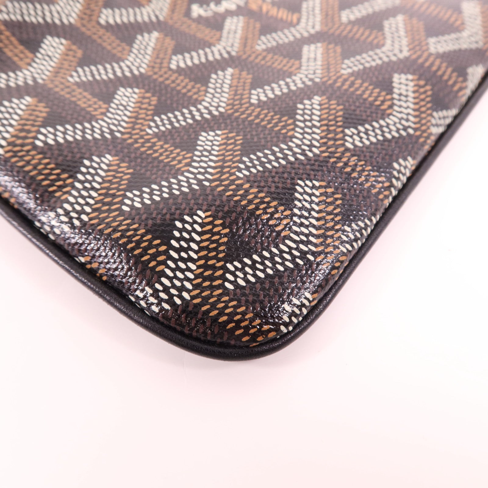 GOYARD 塗層帆布Pouch銀扣手拿包