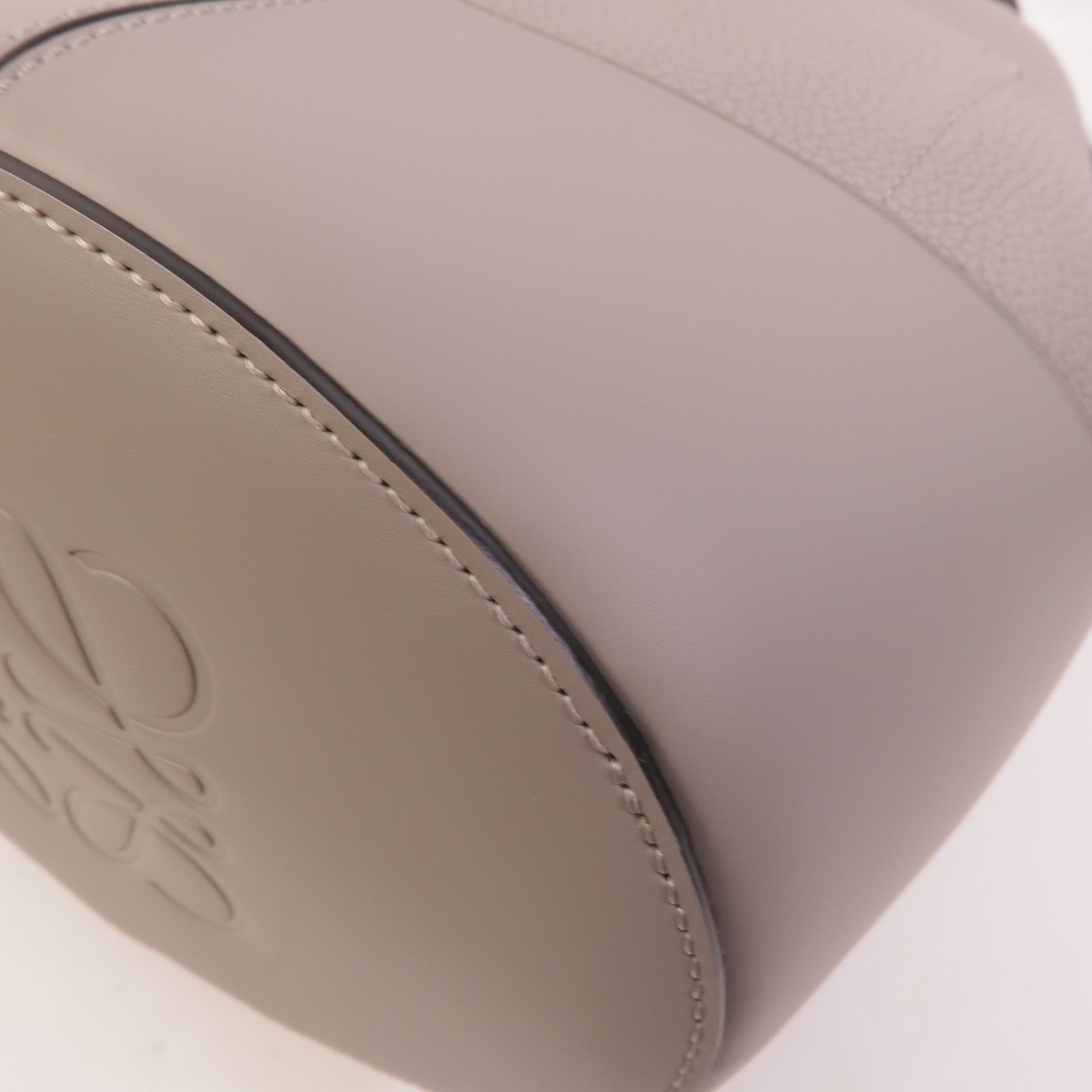 LOEWE 牛皮皮革Balloon手挽肩背兩用袋