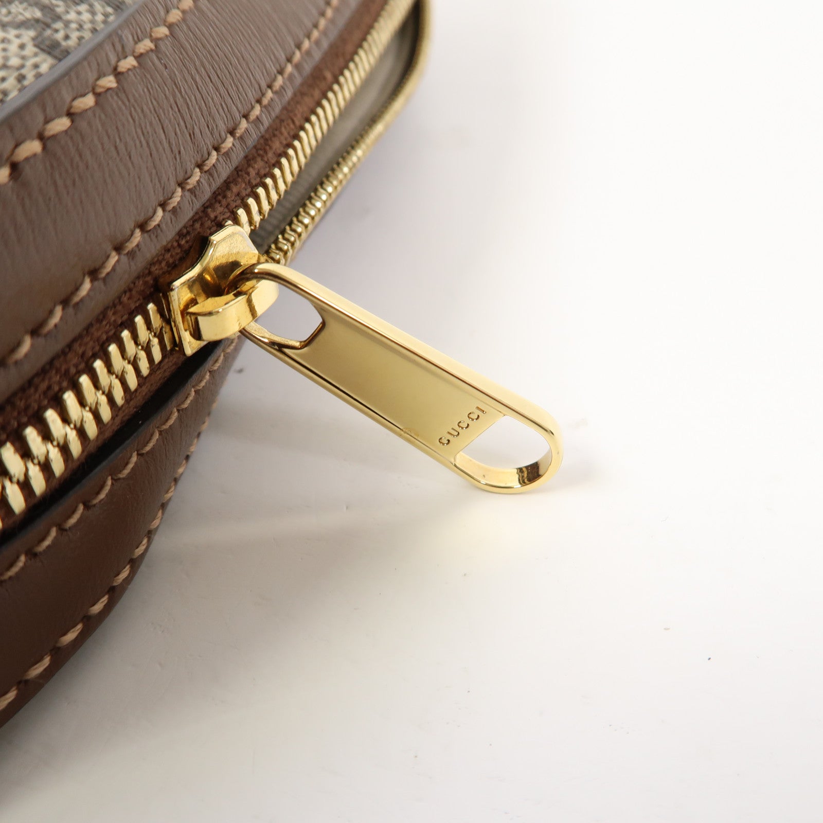 GUCCI 塗層帆布Shoulder Bag金扣肩背袋啡色
