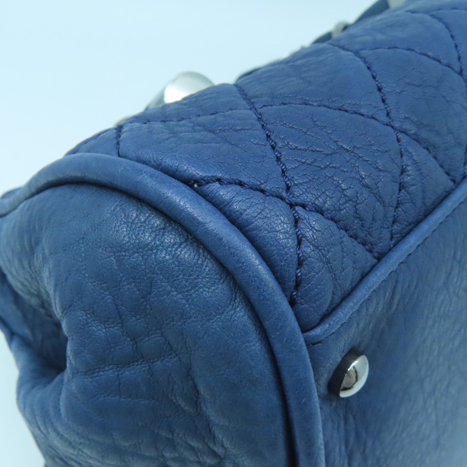 CHANEL rhombic cowhide leather Handbag silver buckle handle bag blue