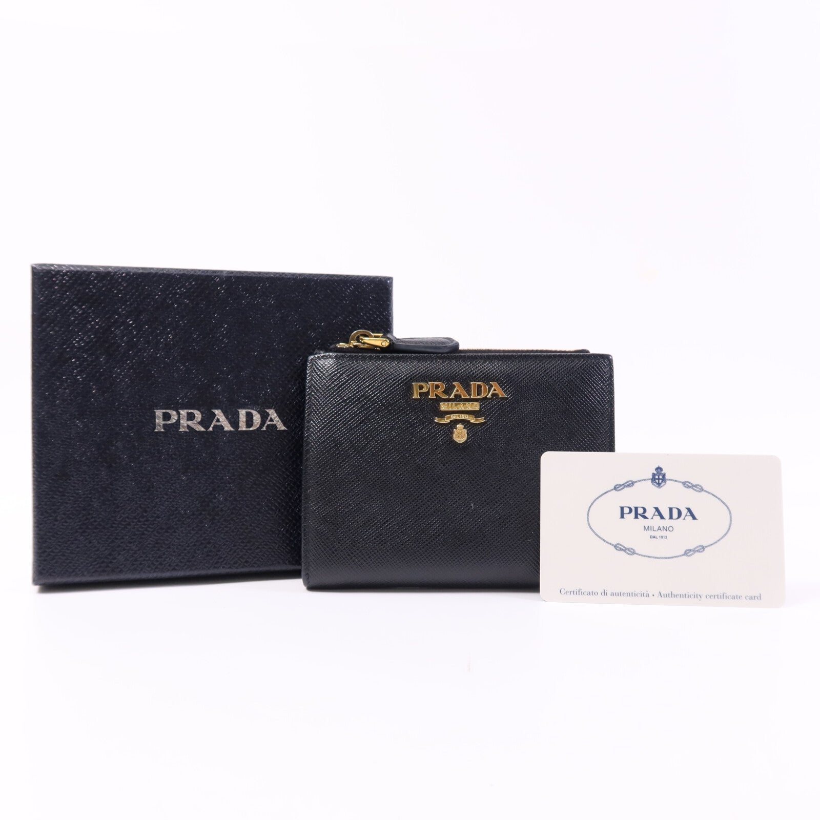 PRADA Saffiano皮革Bifold Wallet金扣錢包