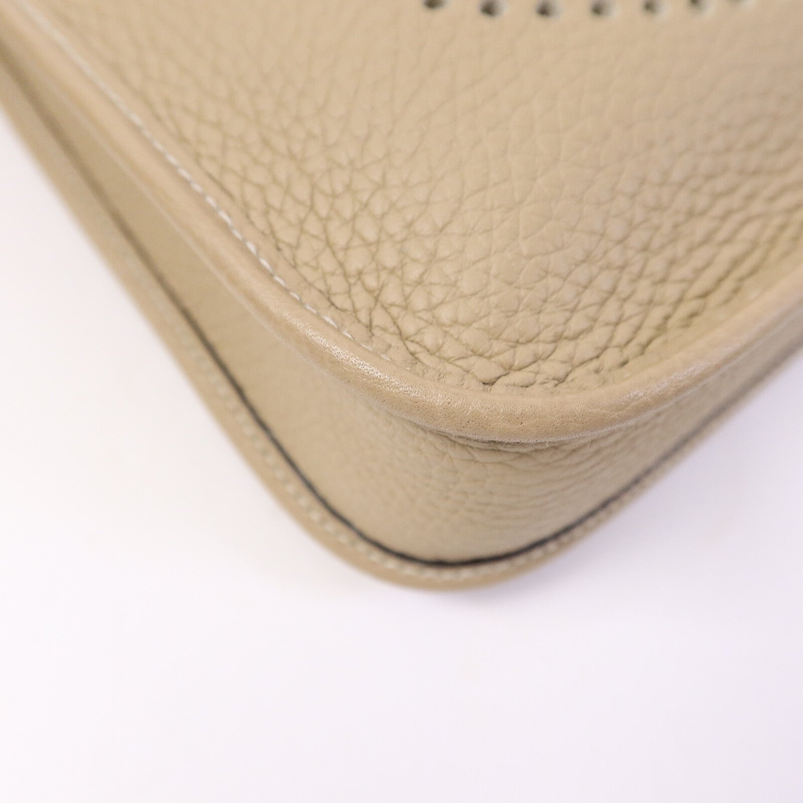 HERMES Clemence皮革Evelyne TPM肩背袋Trench/Blanc