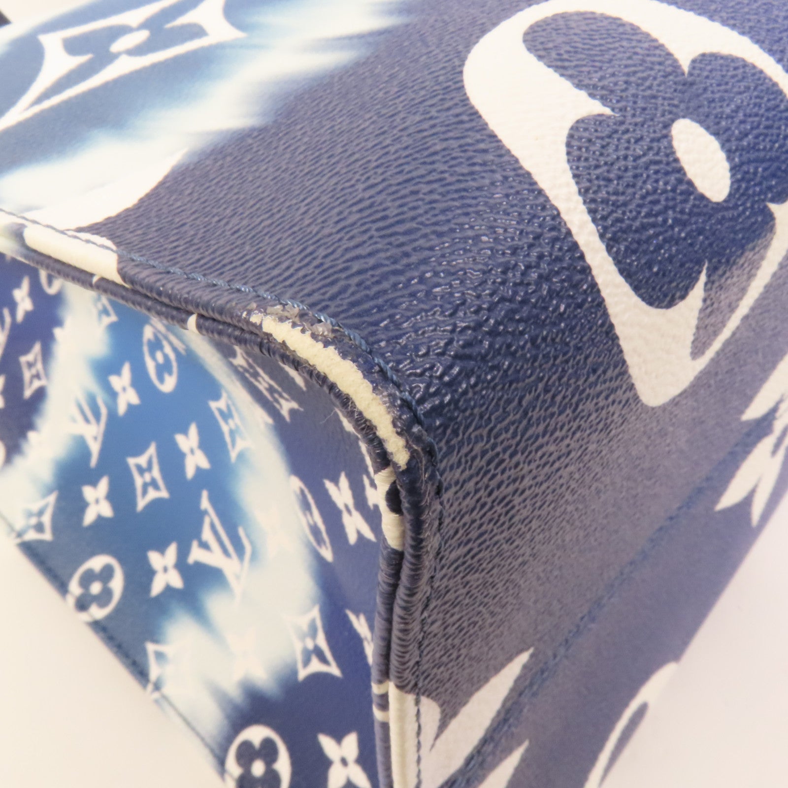 LOUIS VUITTON 【激減優惠】Monogram Escale On The Go銀扣手挽肩背兩用袋