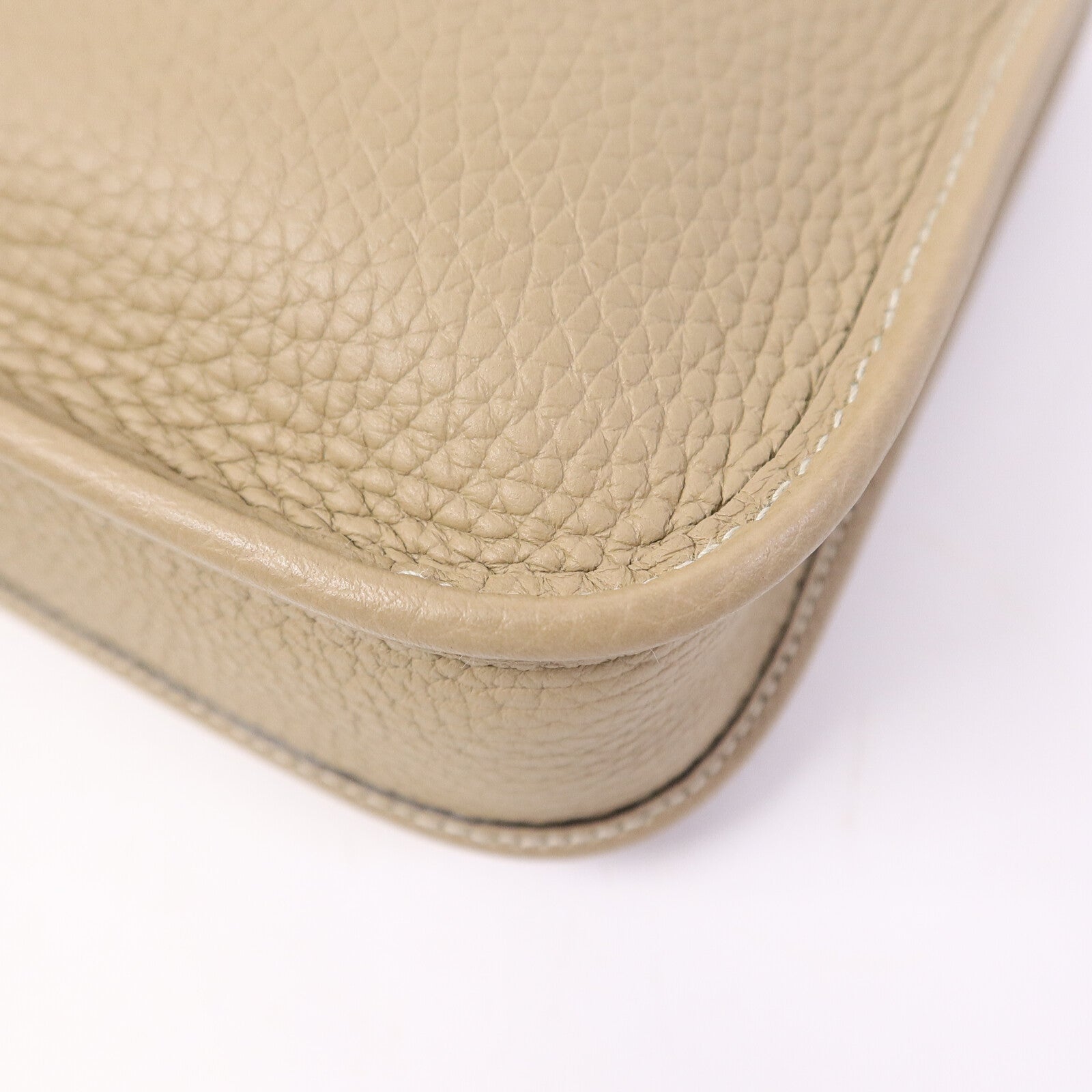 HERMES Clemence皮革Evelyne TPM肩背袋Trench/Blanc