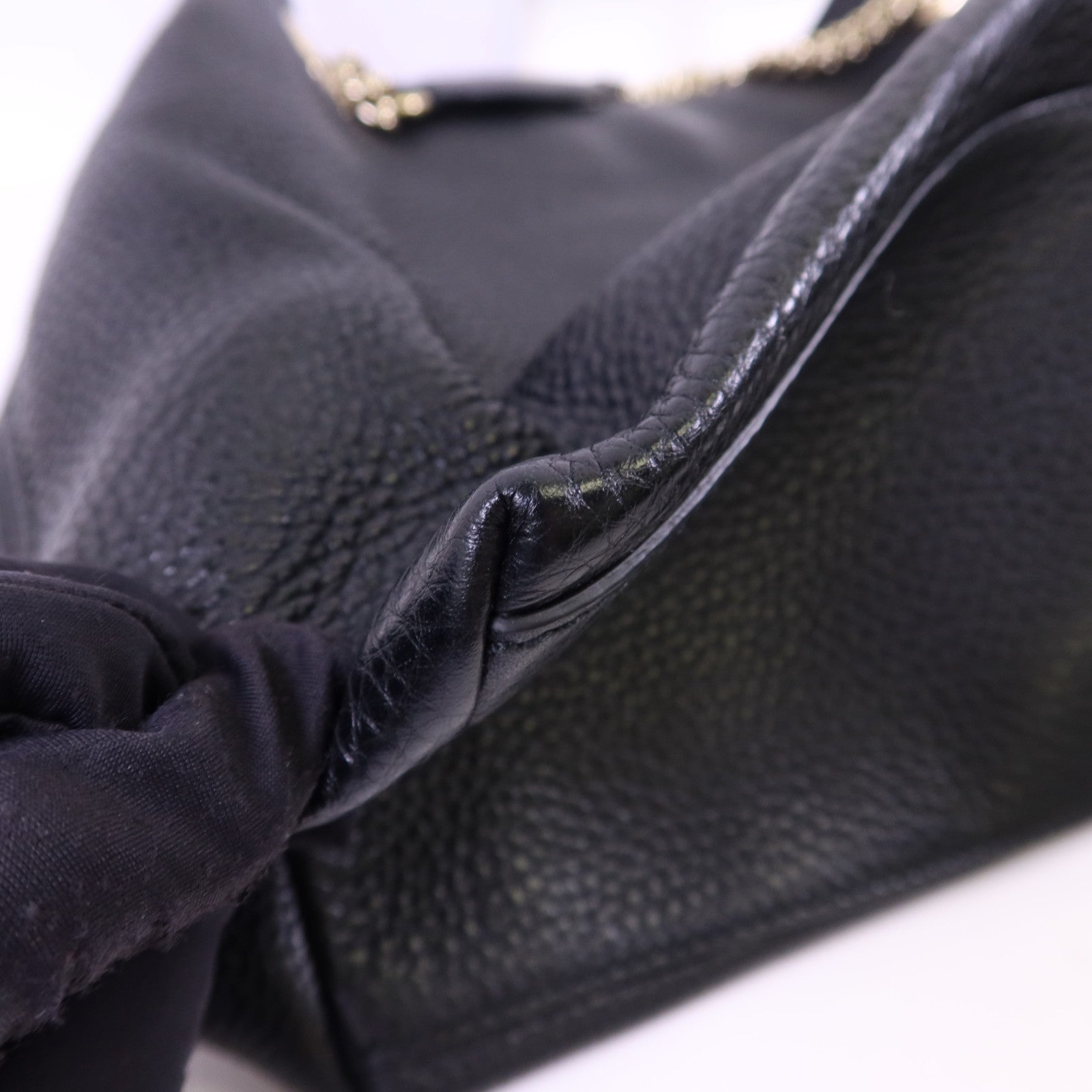 GUCCI 牛皮皮革Soho Pebbled金扣鏈帶肩背袋