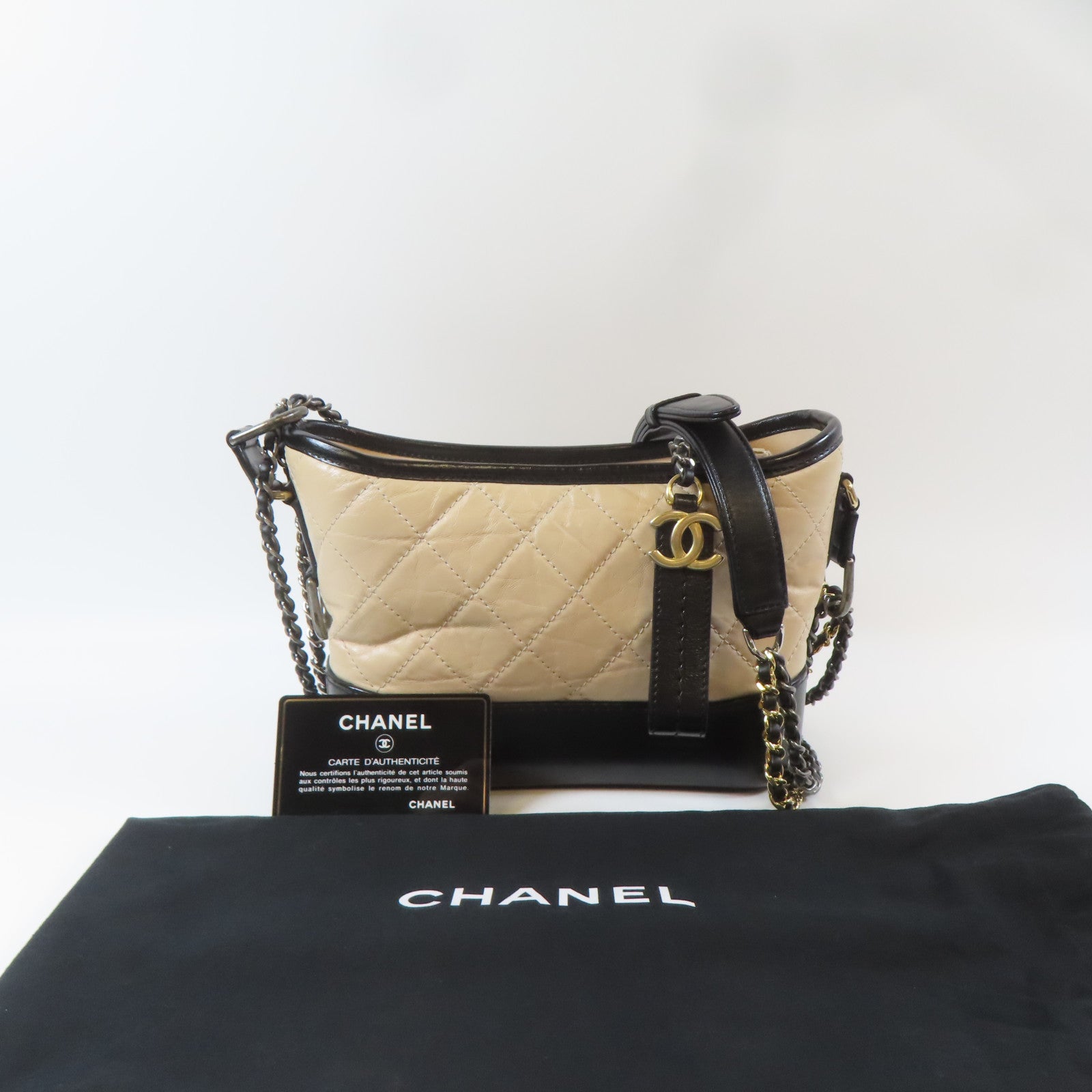 CHANEL 菱格牛皮皮革Gabreille Chain Shoulder Bag金扣/銀扣鏈帶肩背袋米色