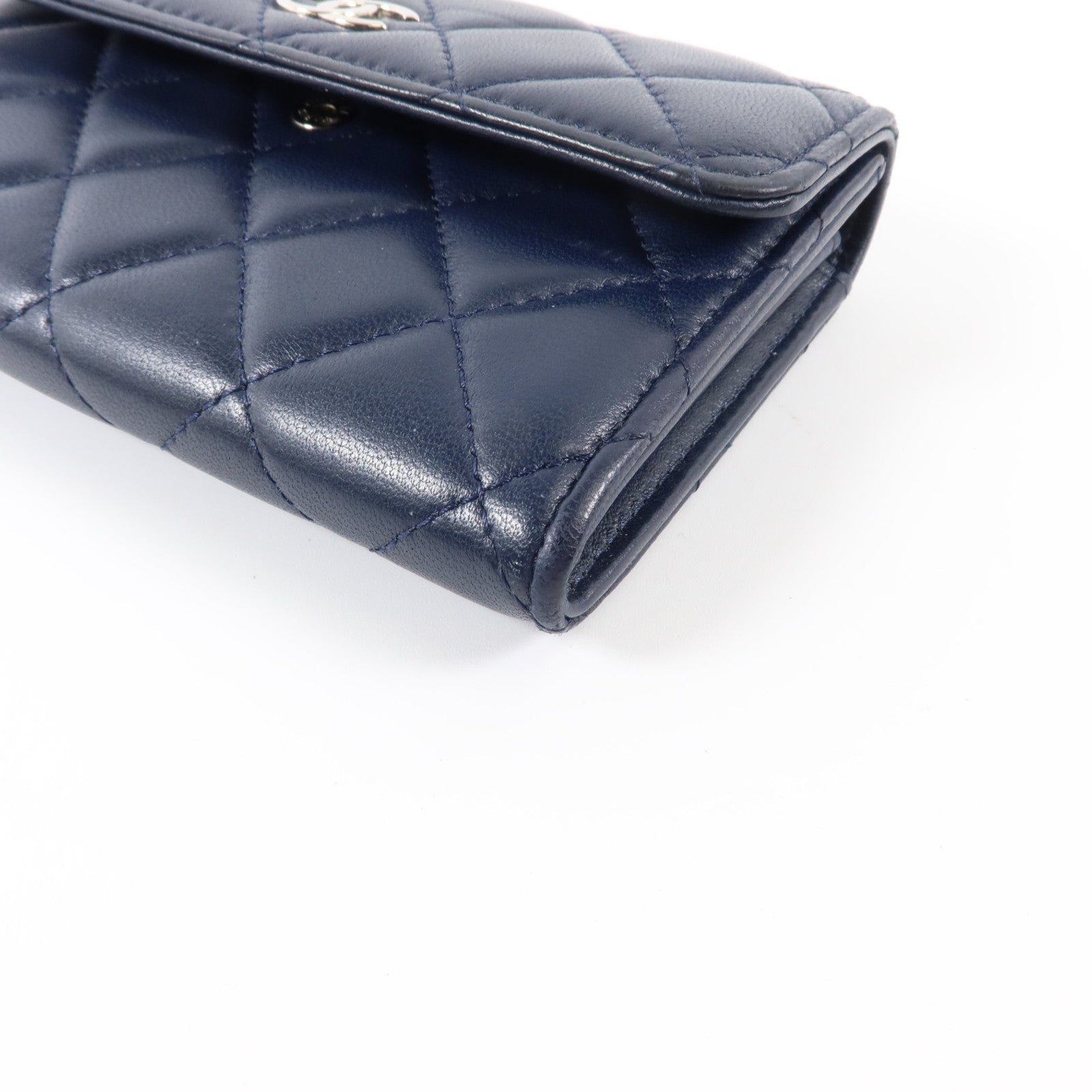 CHANEL 羊皮皮革Bifold Wallet銀扣錢包