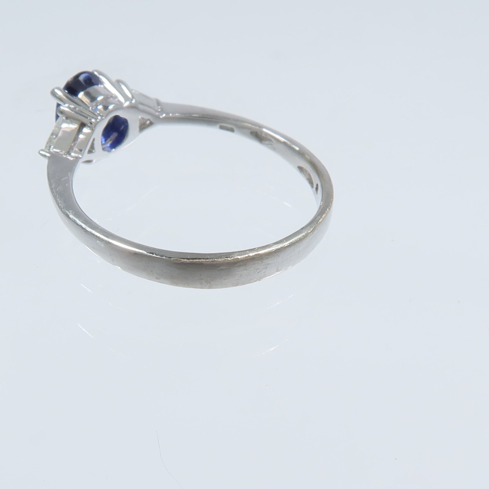 JEWELRY 18K白金Sapphire Ring藍寶石戒指