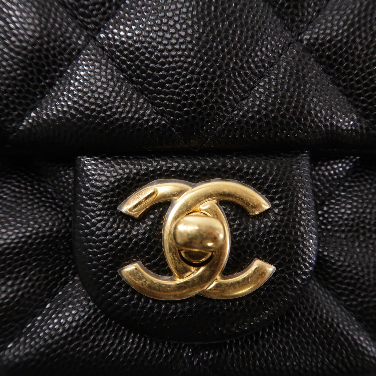 CHANEL 牛皮皮革22P Mini Flap Bag鏈帶肩背袋