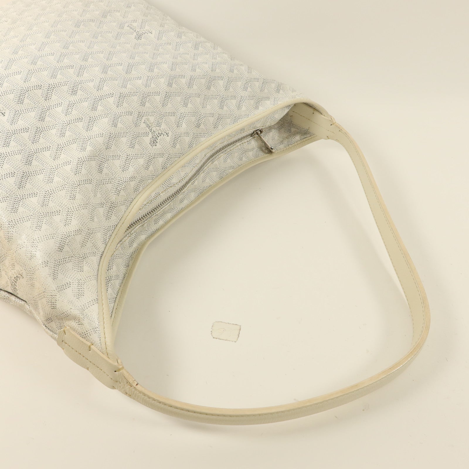 GOYARD 塗層帆布Boheme Hobo銀扣肩背袋