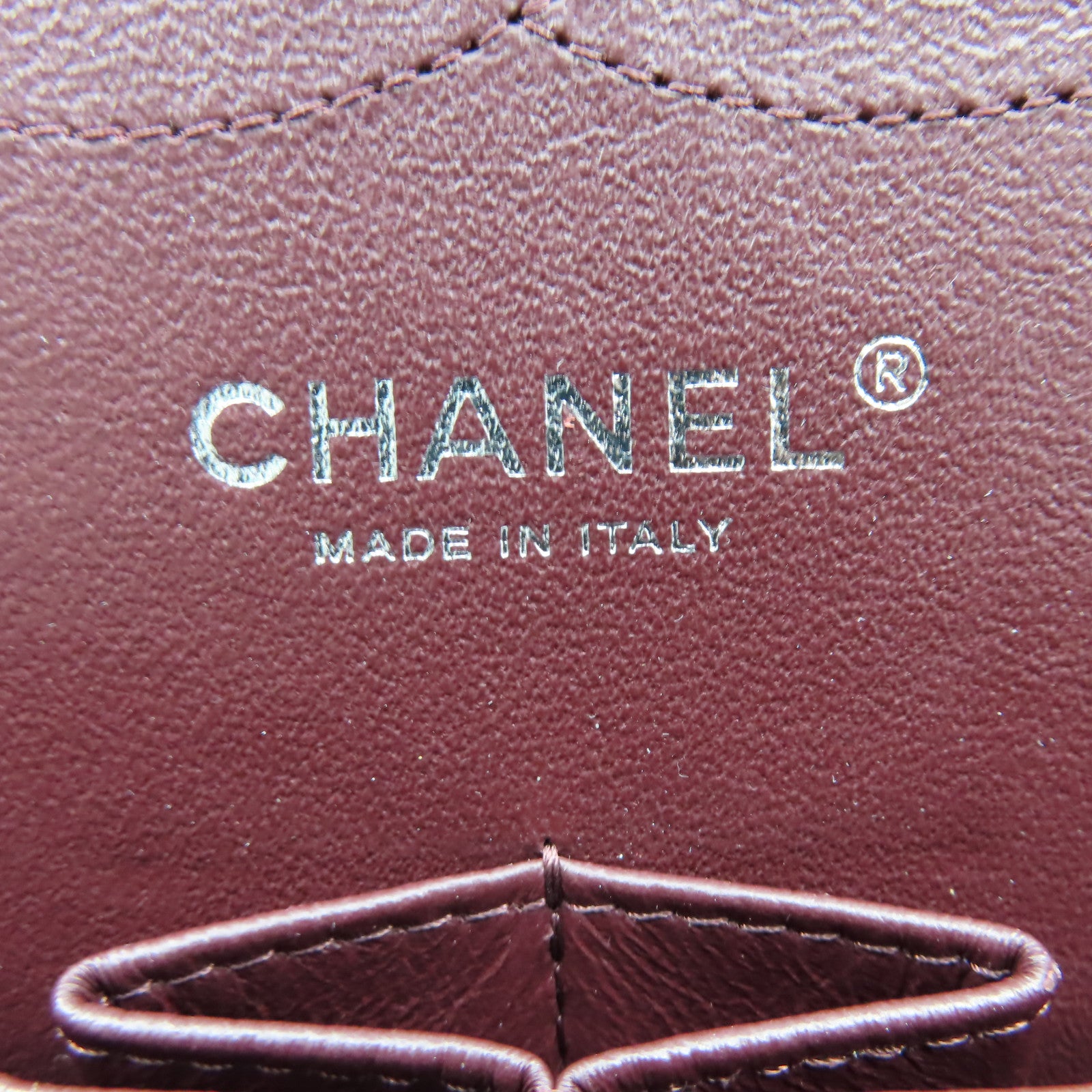 CHANEL 【激減優惠】菱格Caviar皮革Classic銀扣鏈帶肩背袋黑色