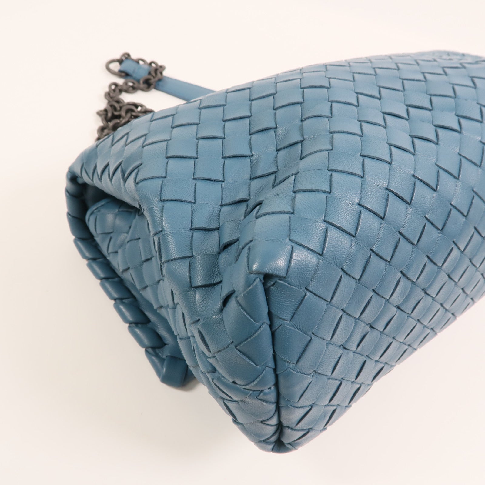 BOTTEGA VENETA 羊皮皮革Olimpia銀扣肩背袋