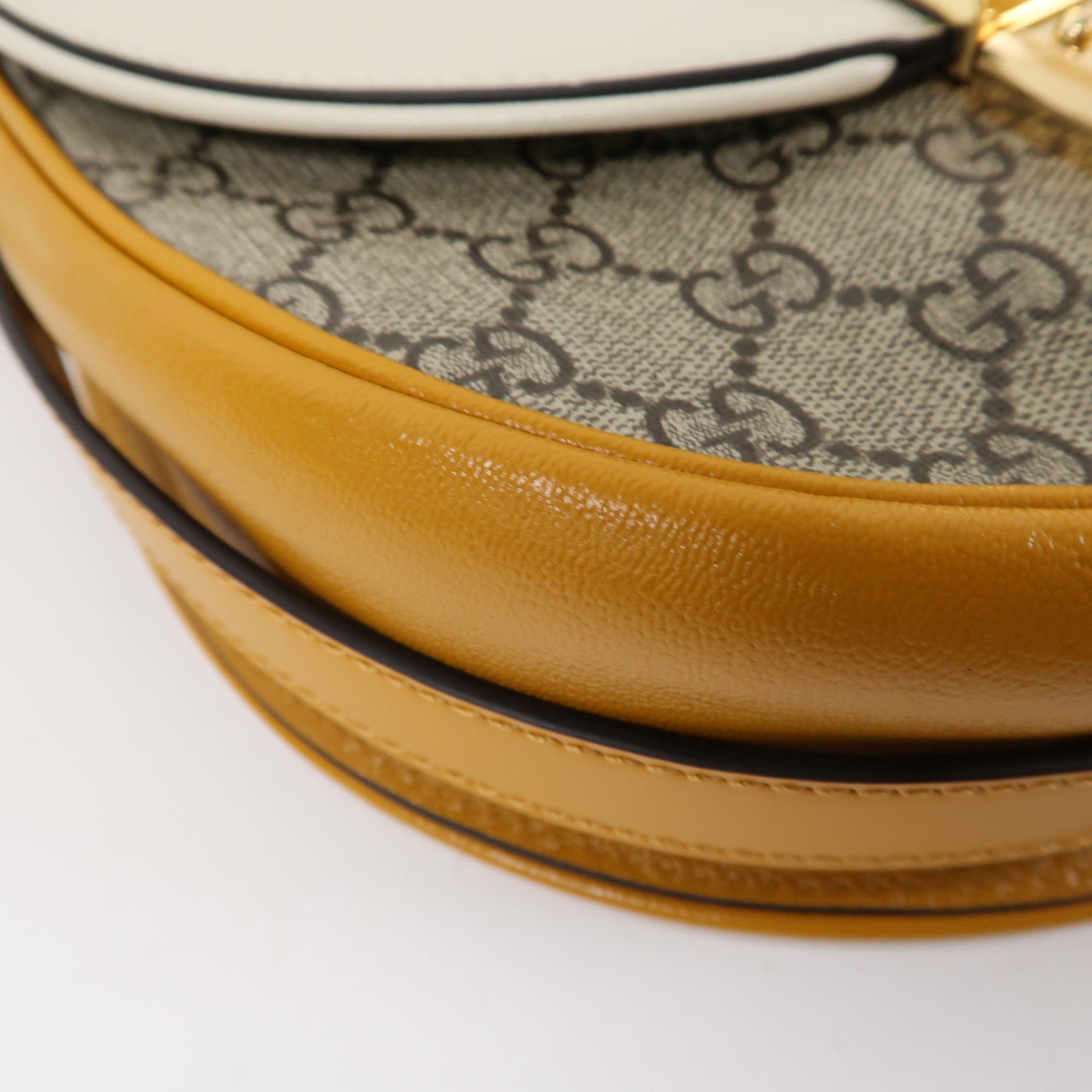 GUCCI 塗層帆布/皮革Shoulder Bag金扣肩背袋白色/啡色/黃色