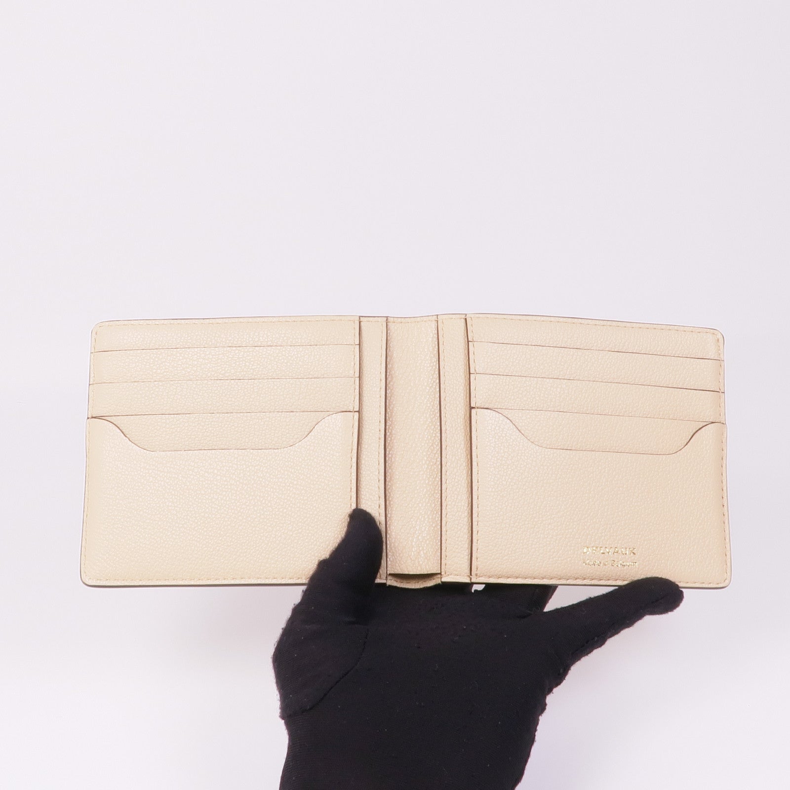 Delvaux 牛皮皮革Livre Wallet錢包