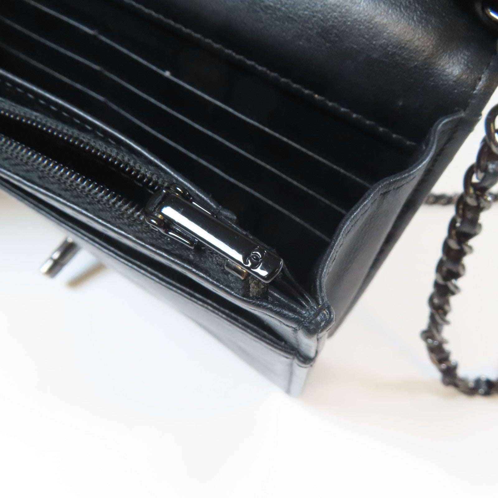 CHANEL 【激減優惠】菱格皮革Chain Shoulder黑扣鏈帶肩背袋黑色