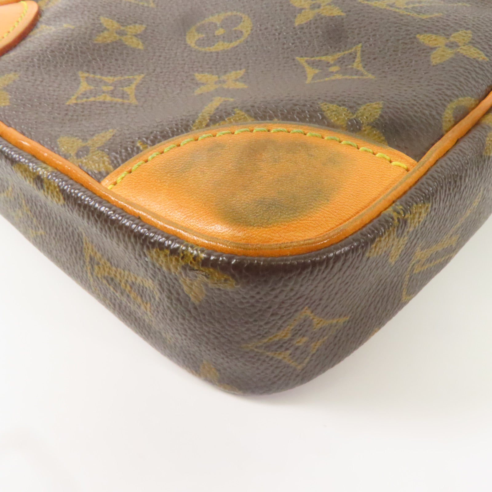 LOUIS VUITTON Monogram Danube金扣肩背袋棕色