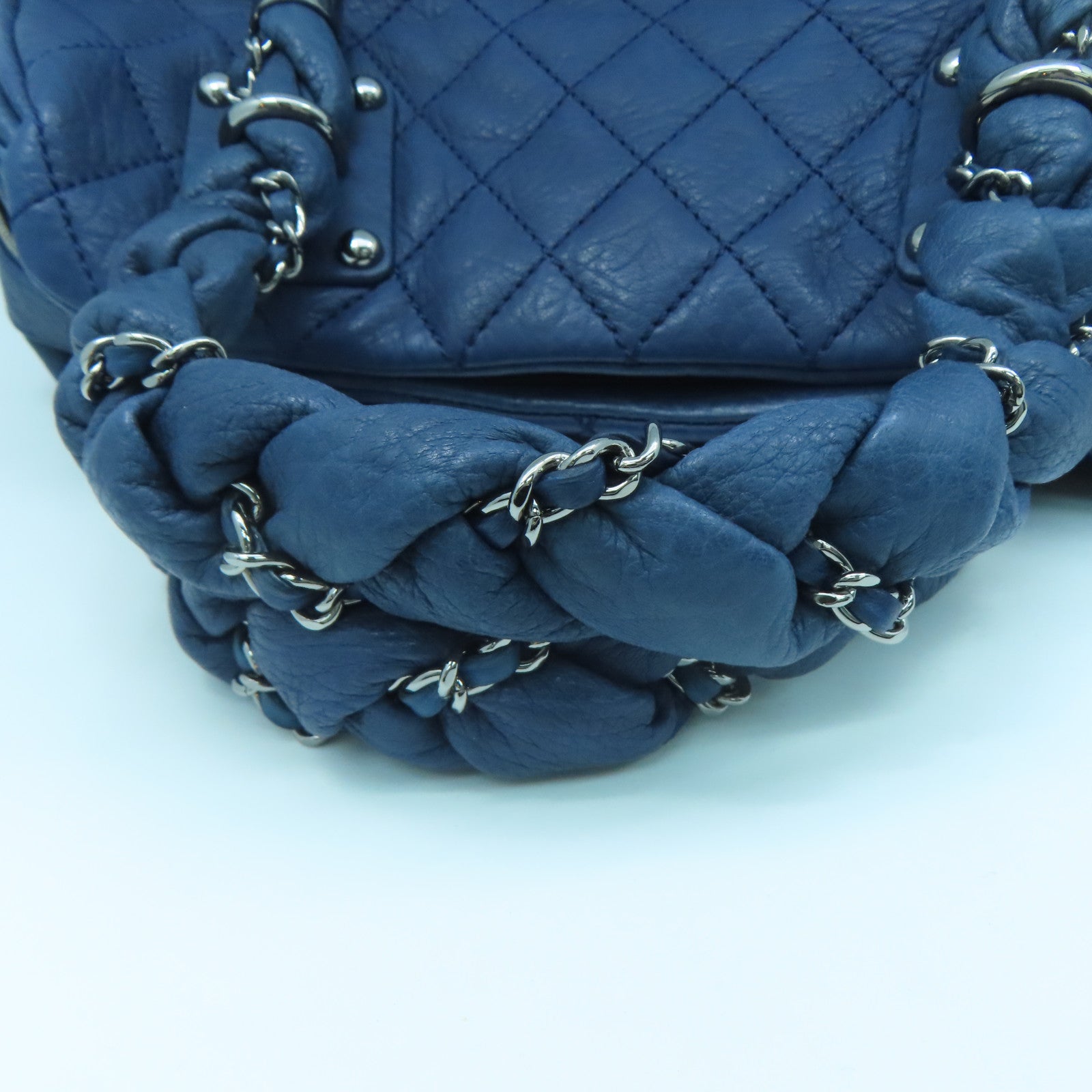 CHANEL rhombic cowhide leather Handbag silver buckle handle bag blue