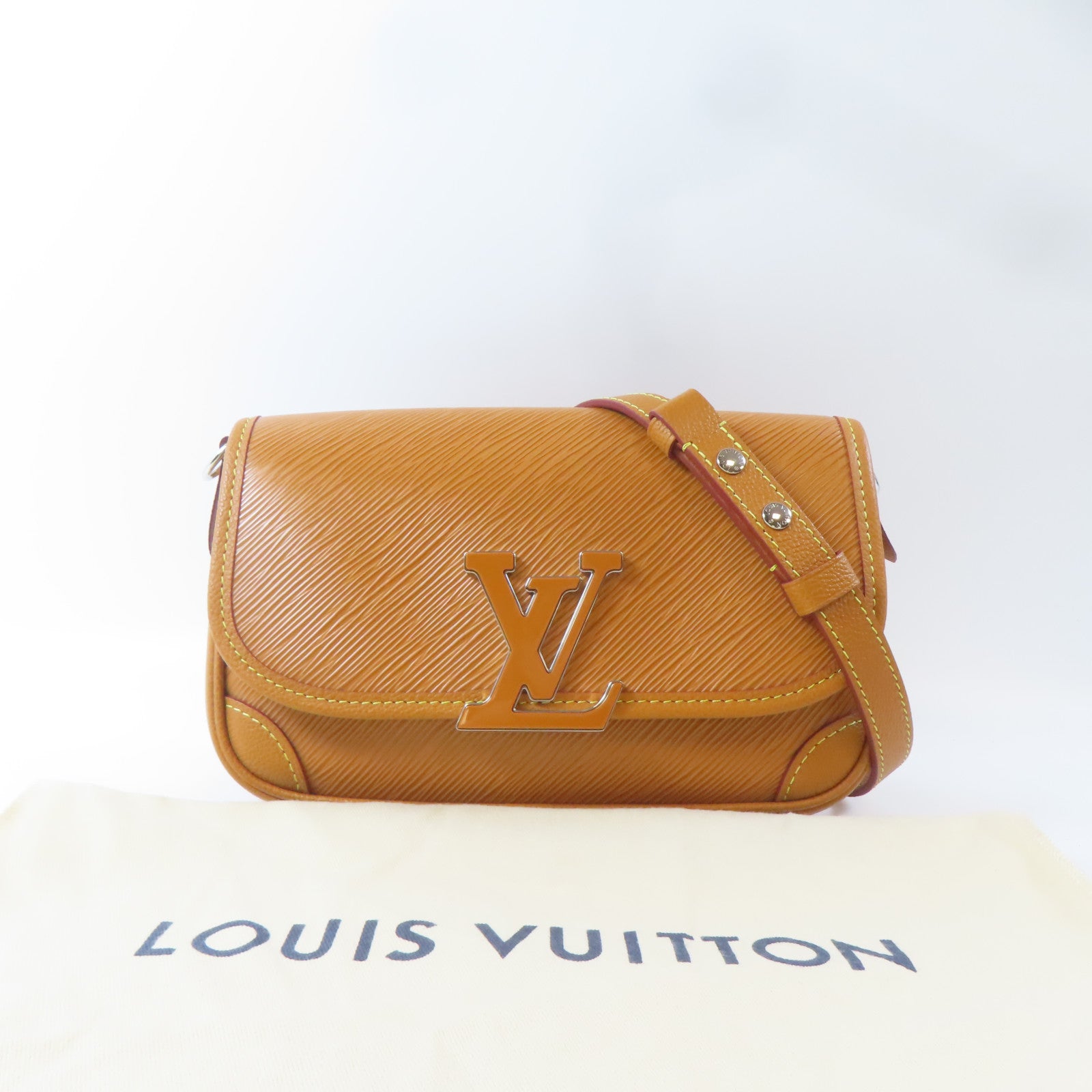 LOUIS VUITTON Epi Buci銀扣肩背袋啡色