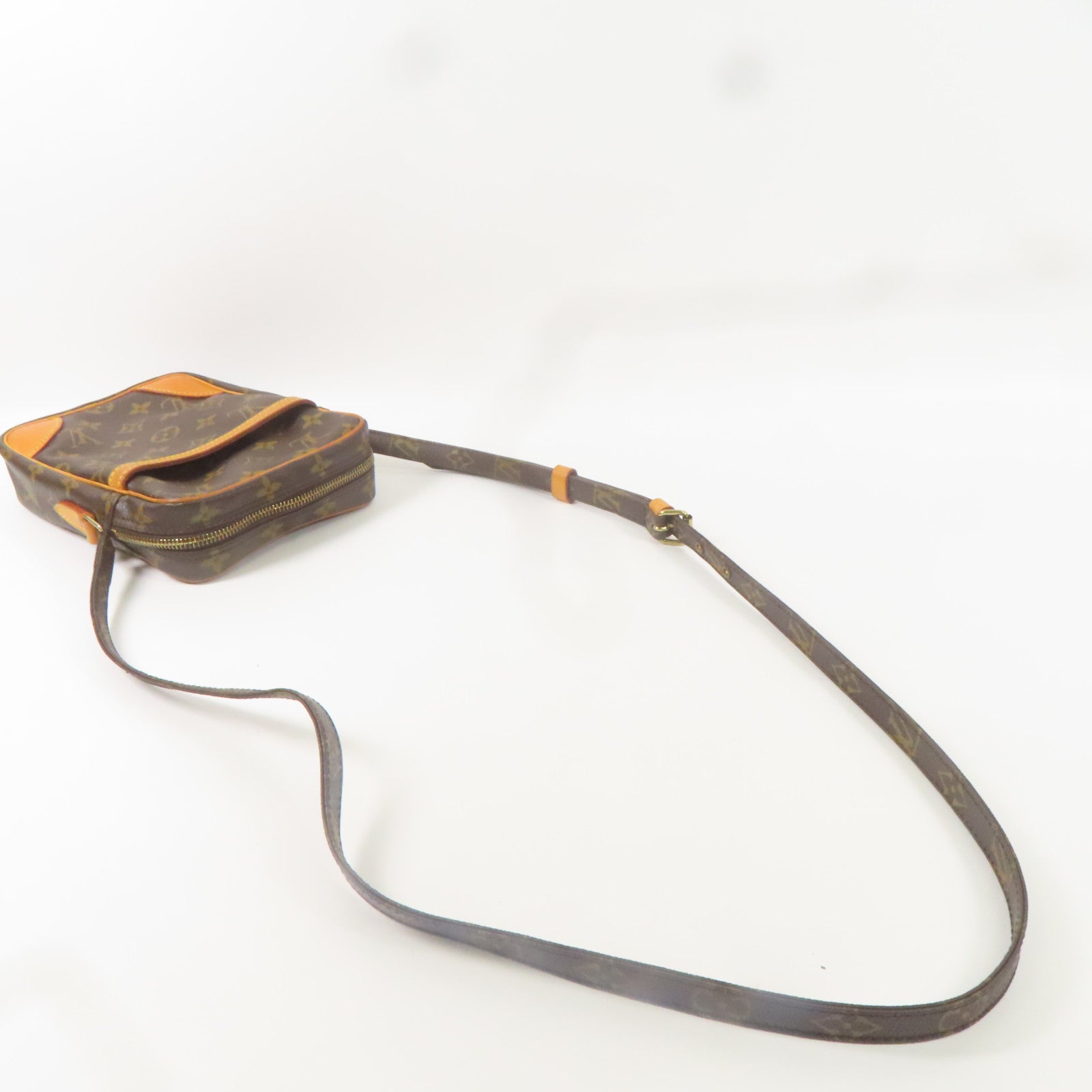 LOUIS VUITTON Monogram Danube金扣肩背袋棕色