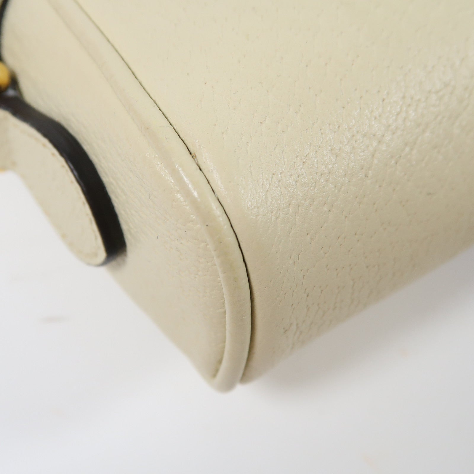 GUCCI 牛皮皮革Shoulder Bag金扣肩背袋白色