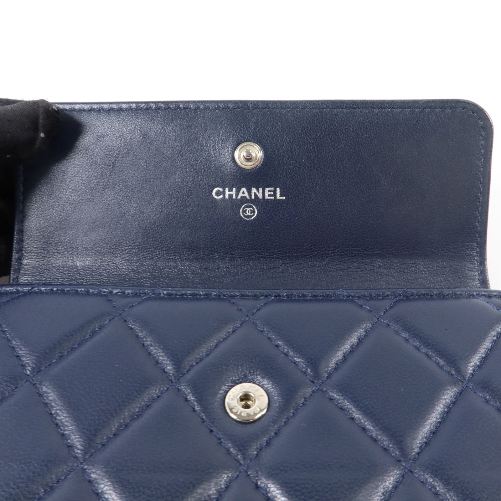 CHANEL 羊皮皮革Bifold Wallet銀扣錢包