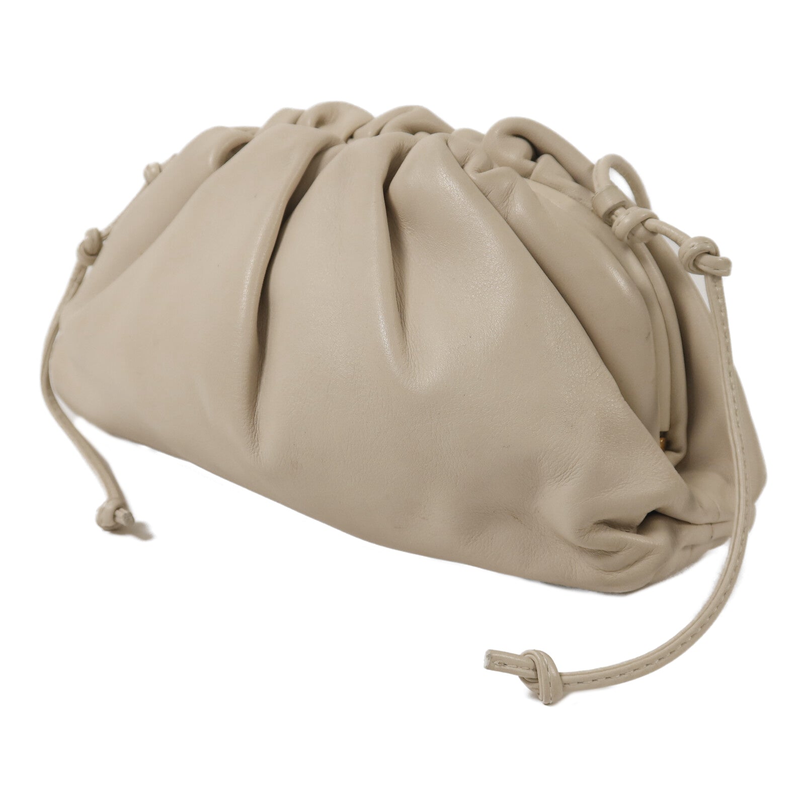 BOTTEGA VENETA 牛皮皮革The Mini Pouch金扣肩背袋