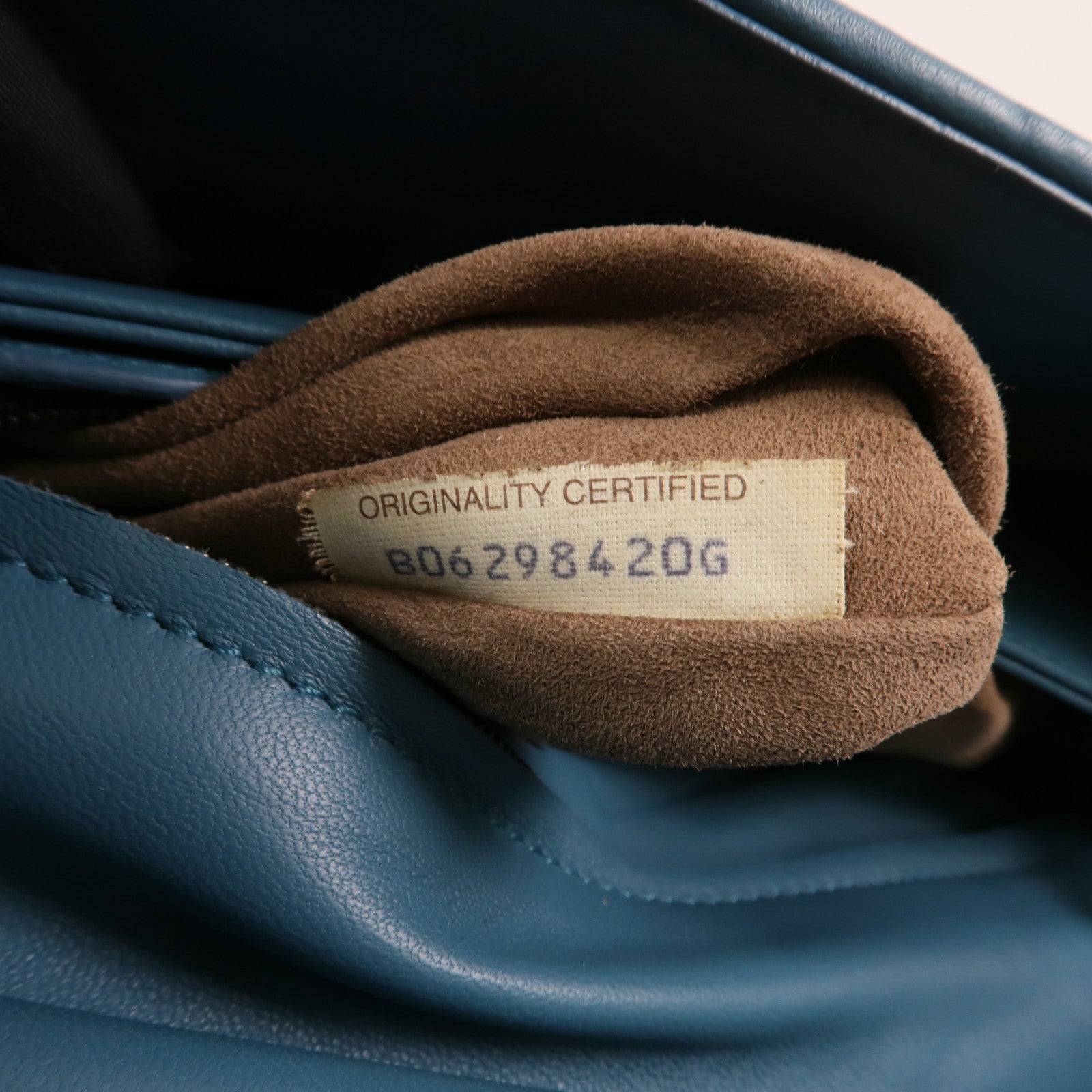 BOTTEGA VENETA 羊皮皮革Olimpia銀扣肩背袋