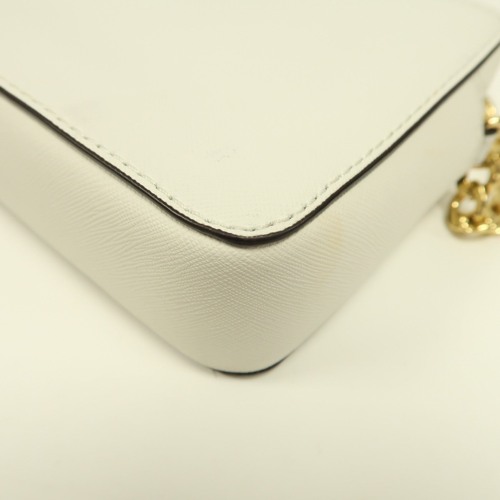 Michael Kors 皮革Jet Set Travel Medium金扣鏈帶肩背袋白色
