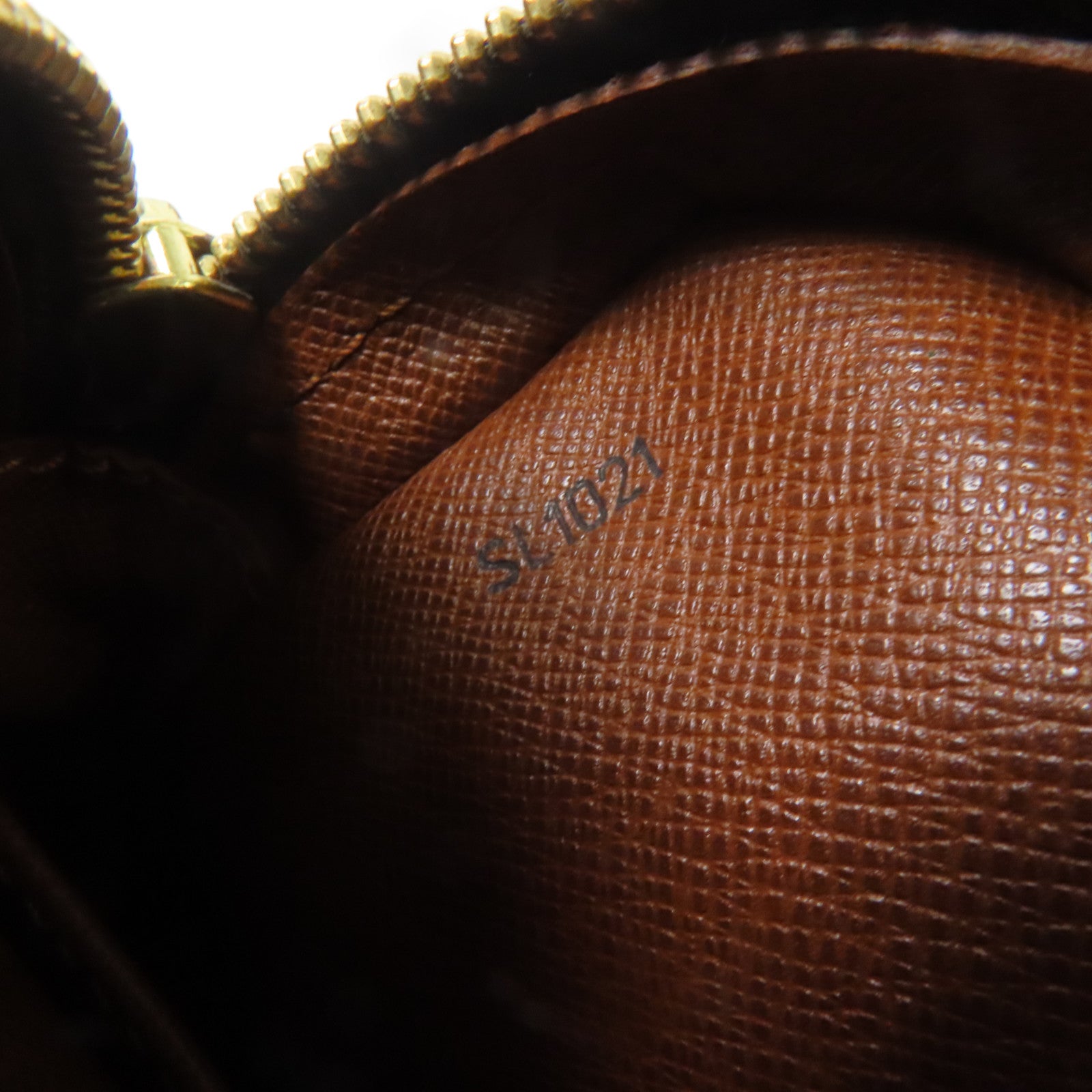 LOUIS VUITTON Monogram Danube金扣肩背袋棕色
