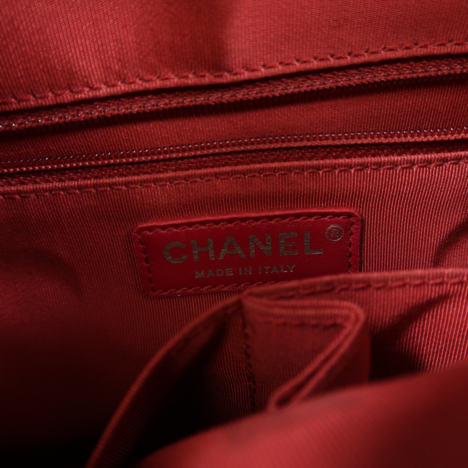 CHANEL 皮革Gabrielle Large鏈帶肩背袋